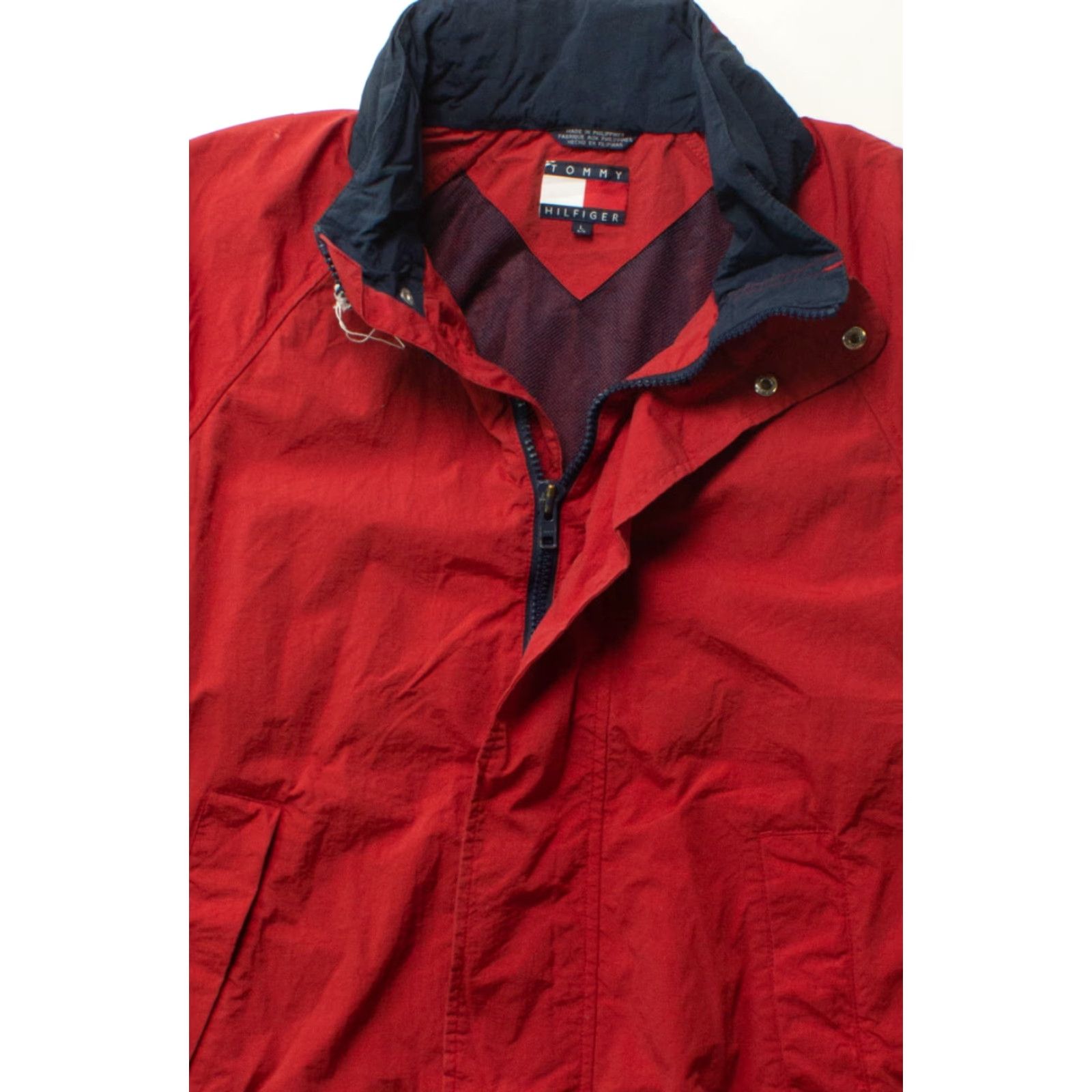 Tommy Hilfiger VINTAGE Tommy Hilfiger Windbreaker Red 1990s Nylon Polyester Large Mens Womens? Size US L / EU 52-54 / 3 - 2 Thumbnail
