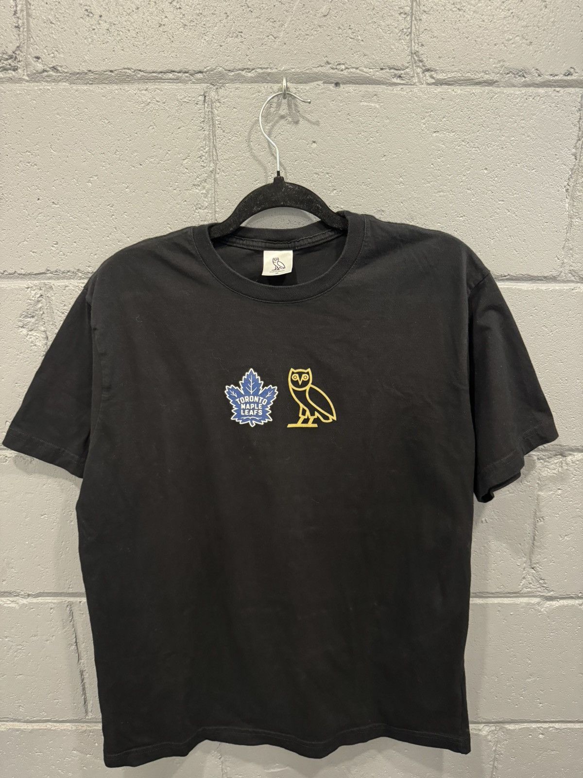 NHL × October's Very Own OVO x NHL Maple Leaf Classic Owl T-shirt Tee Size US M / EU 48-50 / 2 - 1 Thumbnail