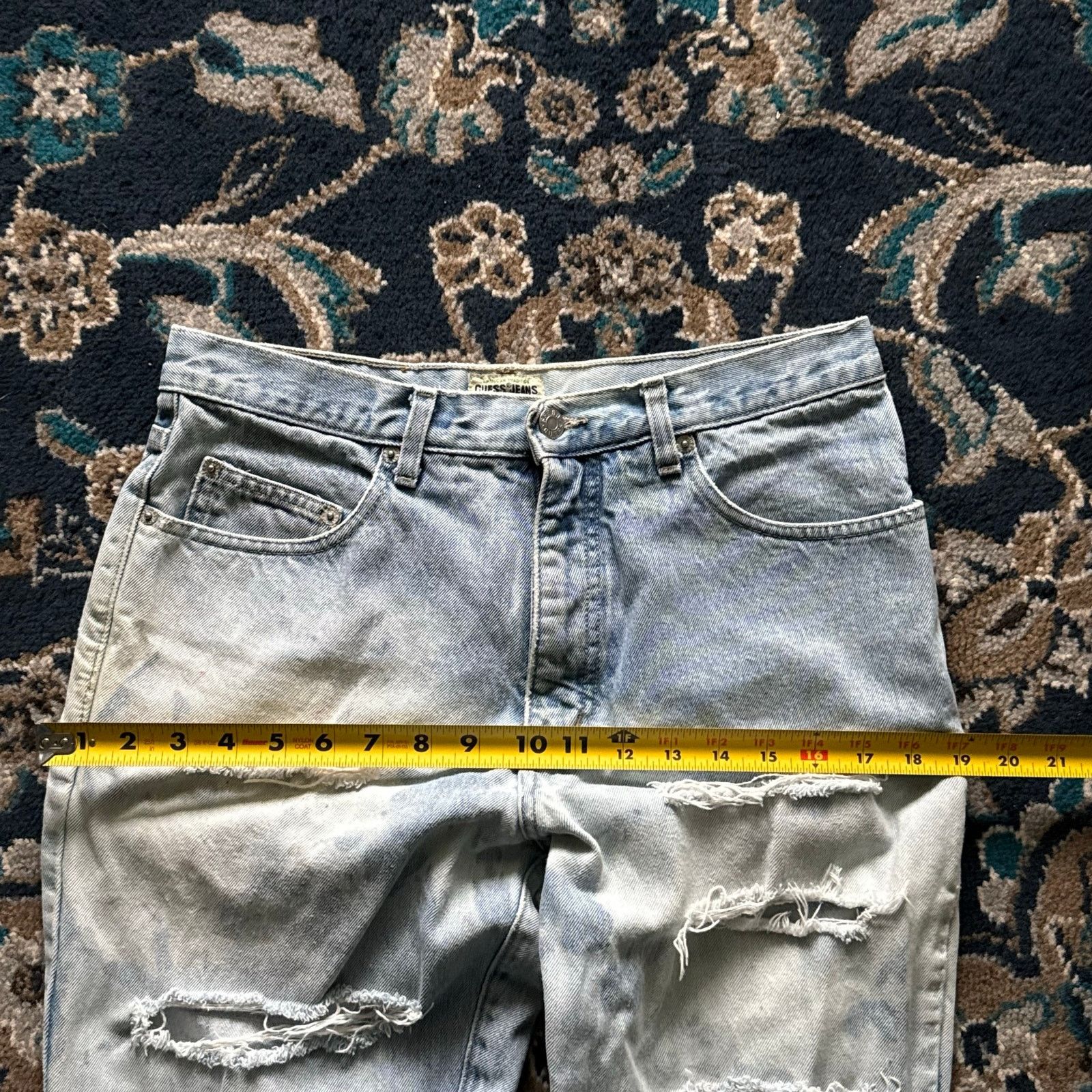 Guess Vintage Guess Distressed Jeans Size US 31 - 9 Thumbnail