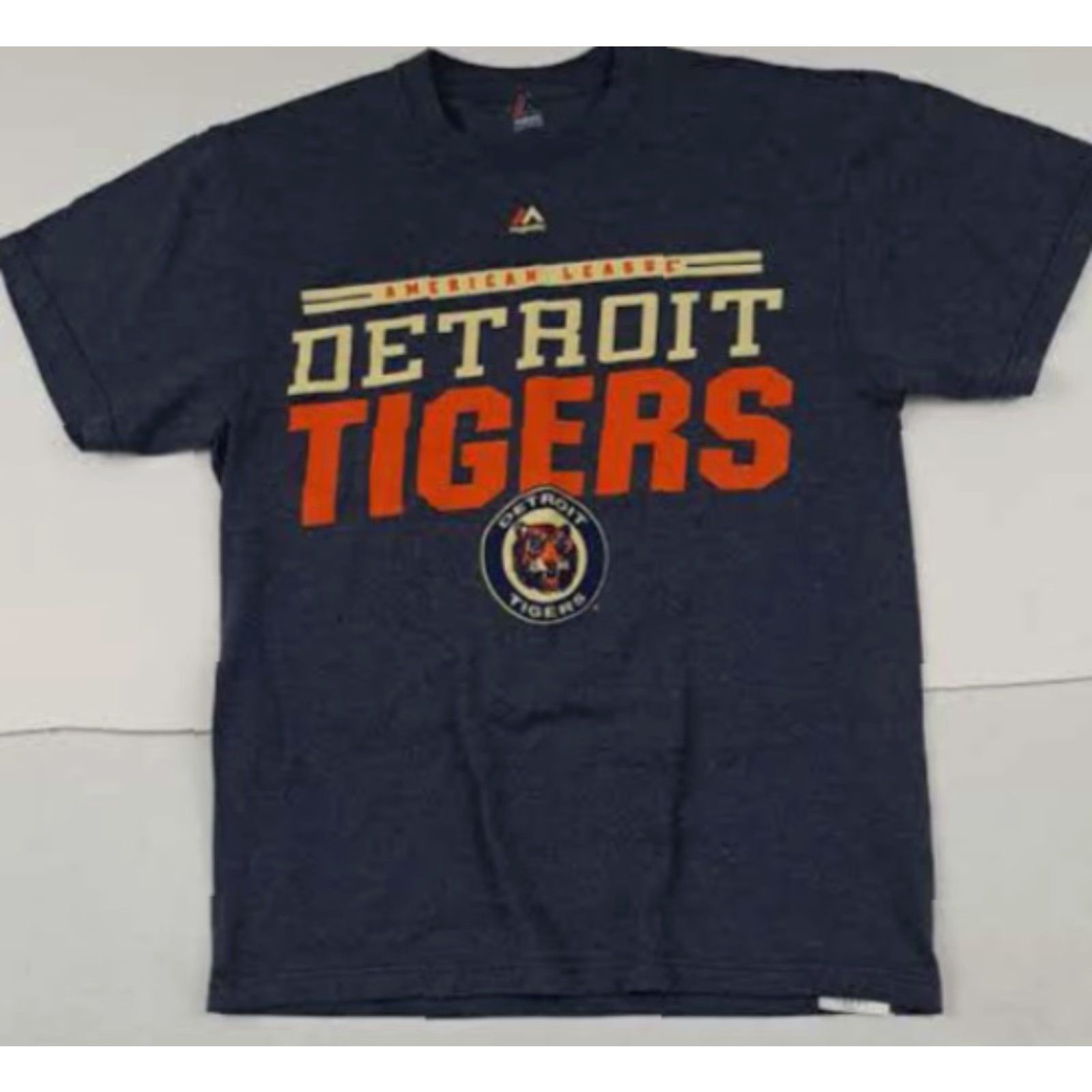 Vintage VINTAGE Majestic Medium Gray Detroit Tigers Baseball T-Shirt User: VINTAGE Majestic Medium Gray Detroit Tigers Baseball T-Shirt Size US M / EU 48-50 / 2 - 2 Thumbnail