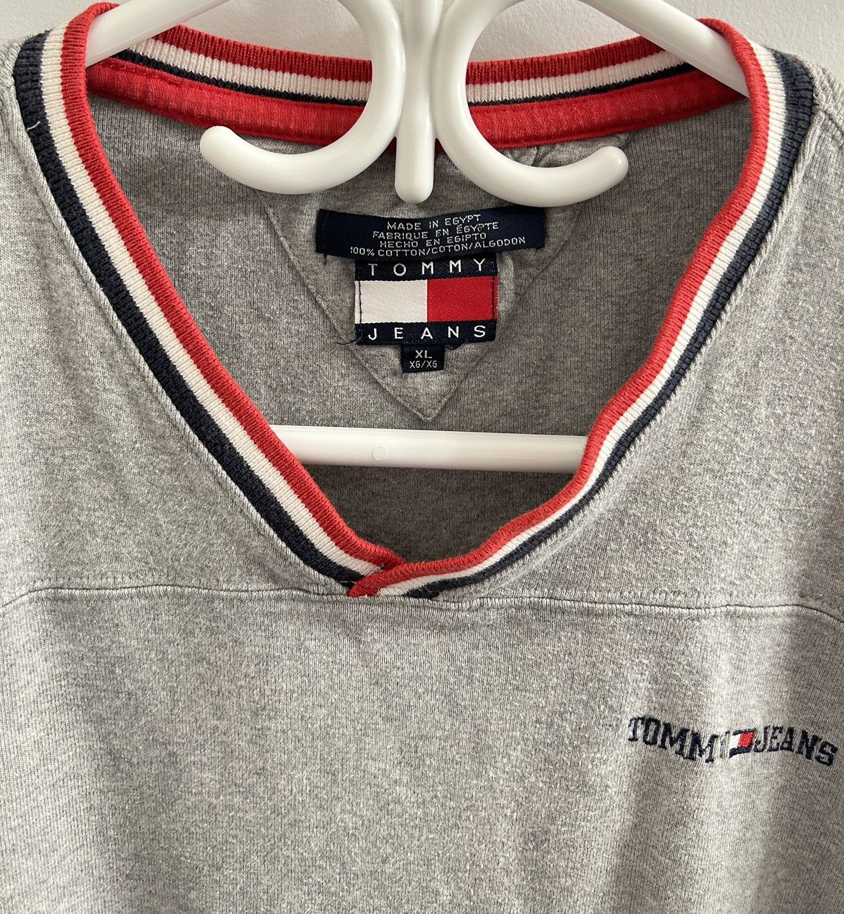 Tommy Hilfiger × Tommy Jeans Tommy Jeans - Tommy Hilfiger Mens Grey V Neck Shirt Size US XL / EU 56 / 4 - 5 Thumbnail