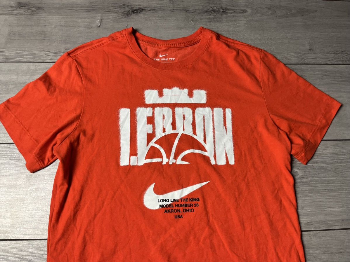 Nike LeBron James LA Lakers nike Dri-Fit Shirt size Medium Size US M / EU 48-50 / 2 - 3 Thumbnail