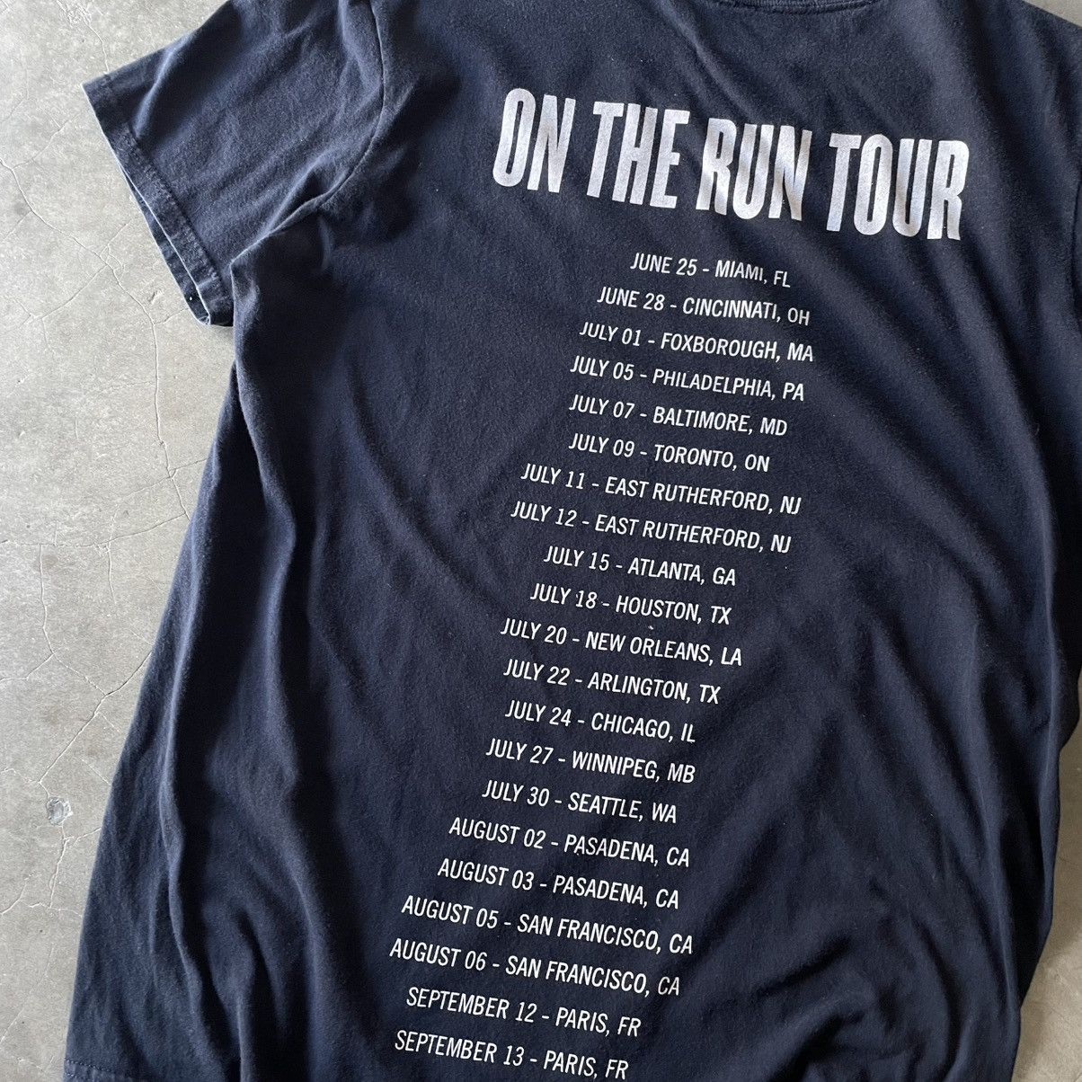 Beyonce ON THE RUN TOUR BEYONCE Size US M / EU 48-50 / 2 - 4 Thumbnail