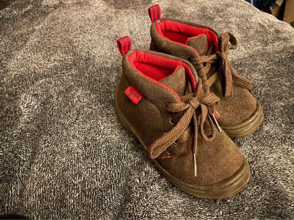 Designer OshKosh B’Gosh Toddler Boots Size ONE SIZE - 3 Thumbnail