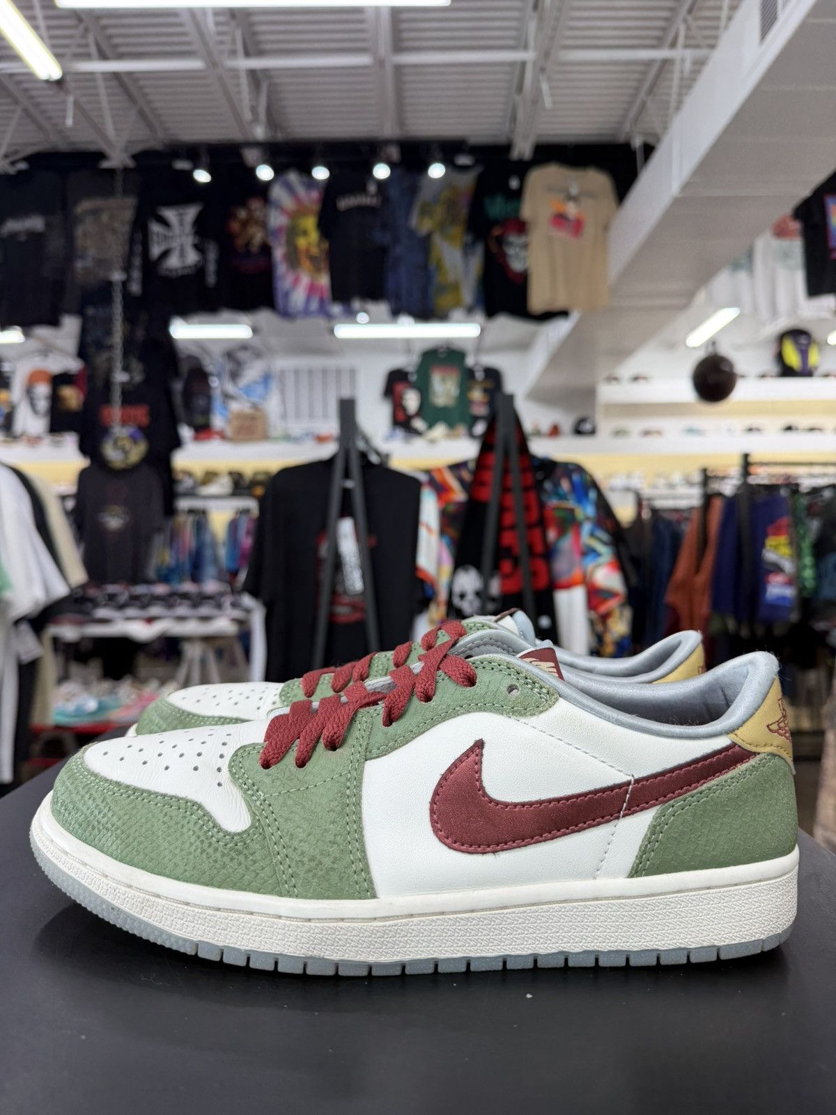 Jordan Brand Jordan 1 Low Year of the Dragon Size 8.5 (2024) Size US 8.5 / EU 41-42 - 7 Thumbnail
