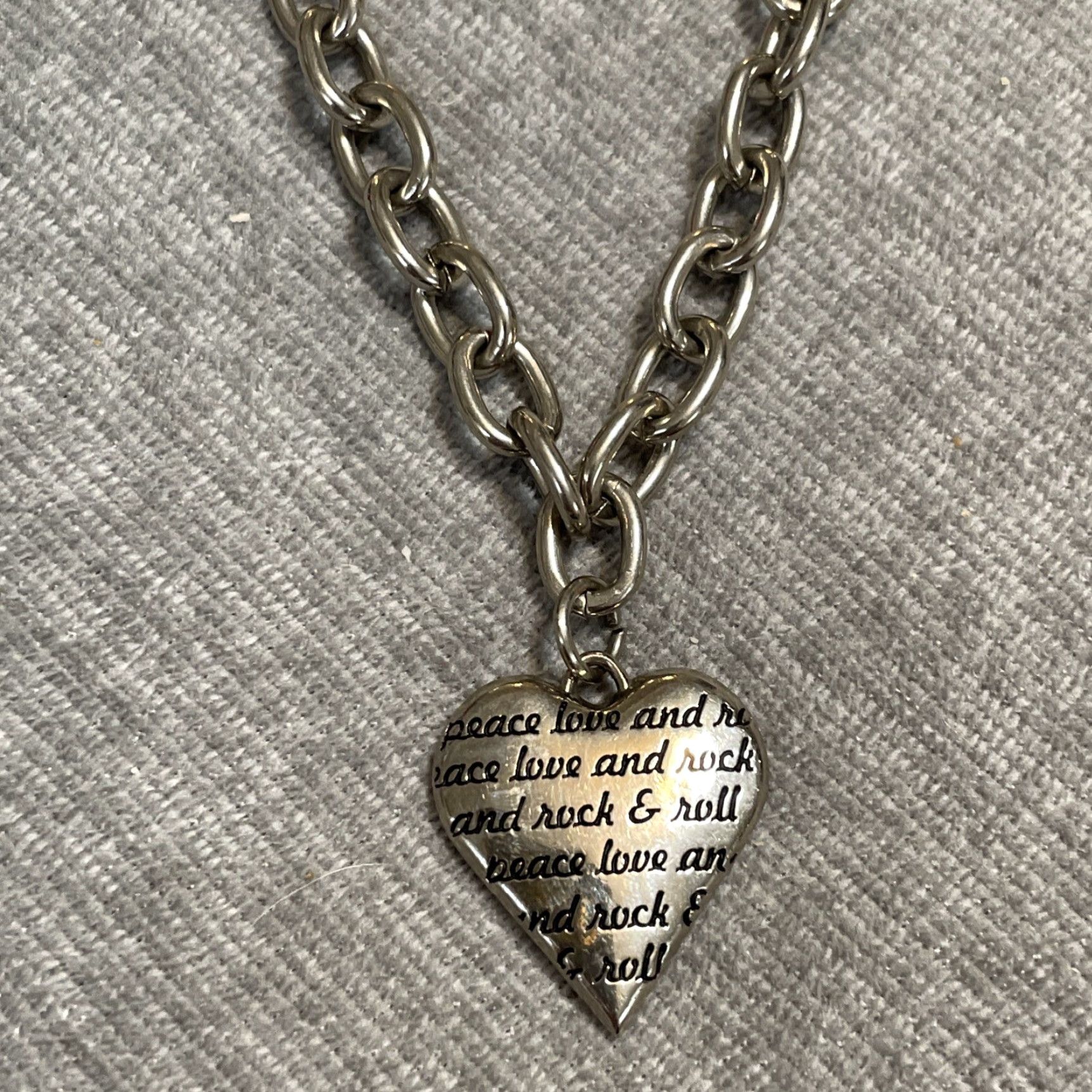 Vintage VINTAGE Rock N Roll Hall of Fame Necklace Unisex 18 inches Silver Metal Pendant United States Size ONE SIZE - 2 Thumbnail