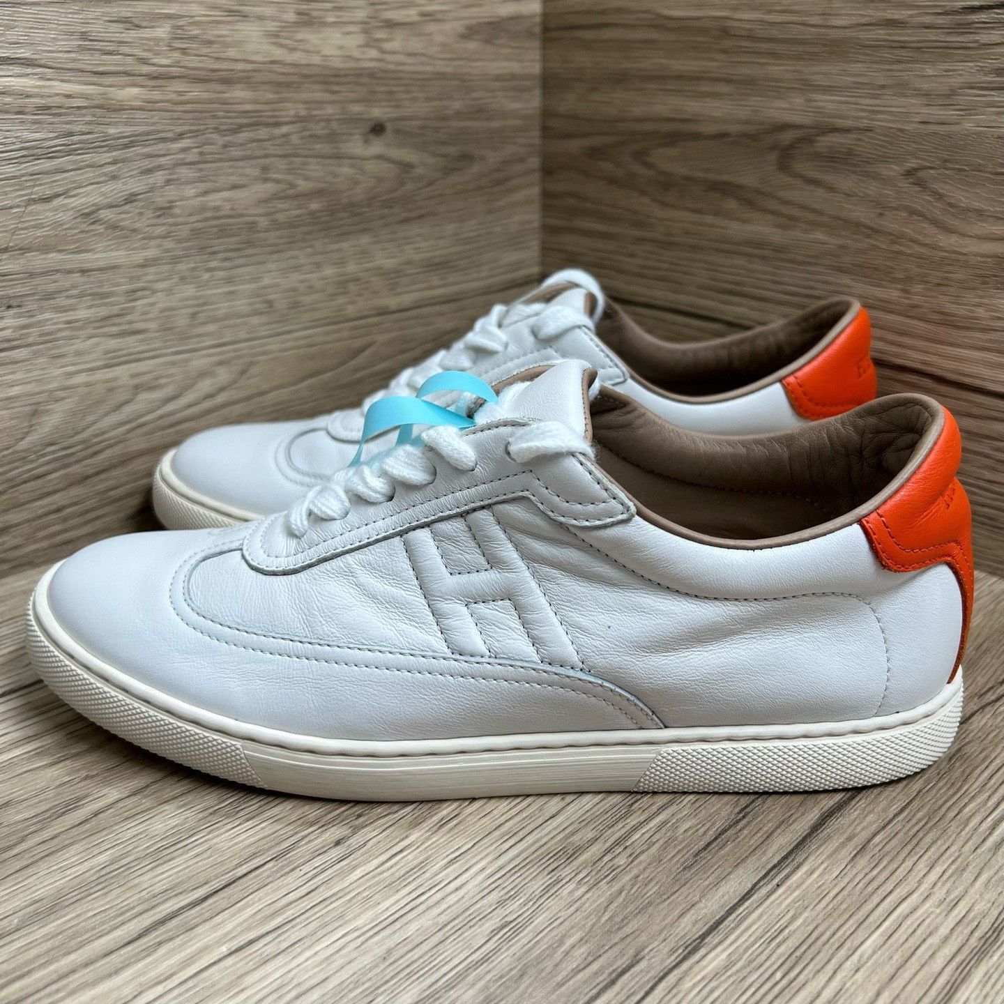 Hermes Hermes White Lowtop Sneakers us_7 Women Size US 7 / IT 37 - 1 Thumbnail