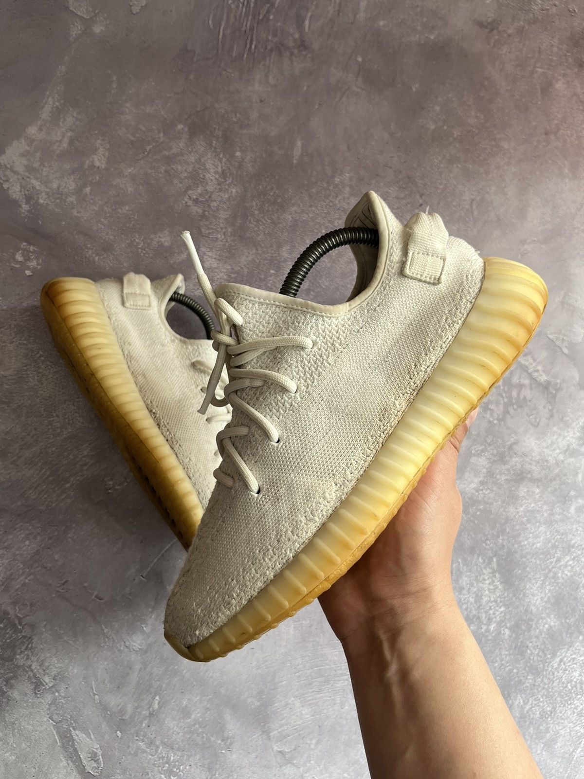 Adidas Adidas Yeezy 350 V2 Cream Size US 9 / IT 39 - 2 Thumbnail