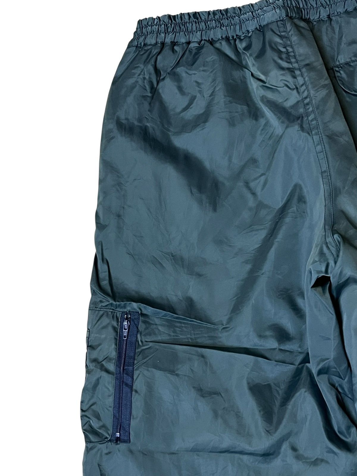 Japanese Brand Vintage japanese brand cargo & parachute bomber pants Size US 35 - 11 Thumbnail