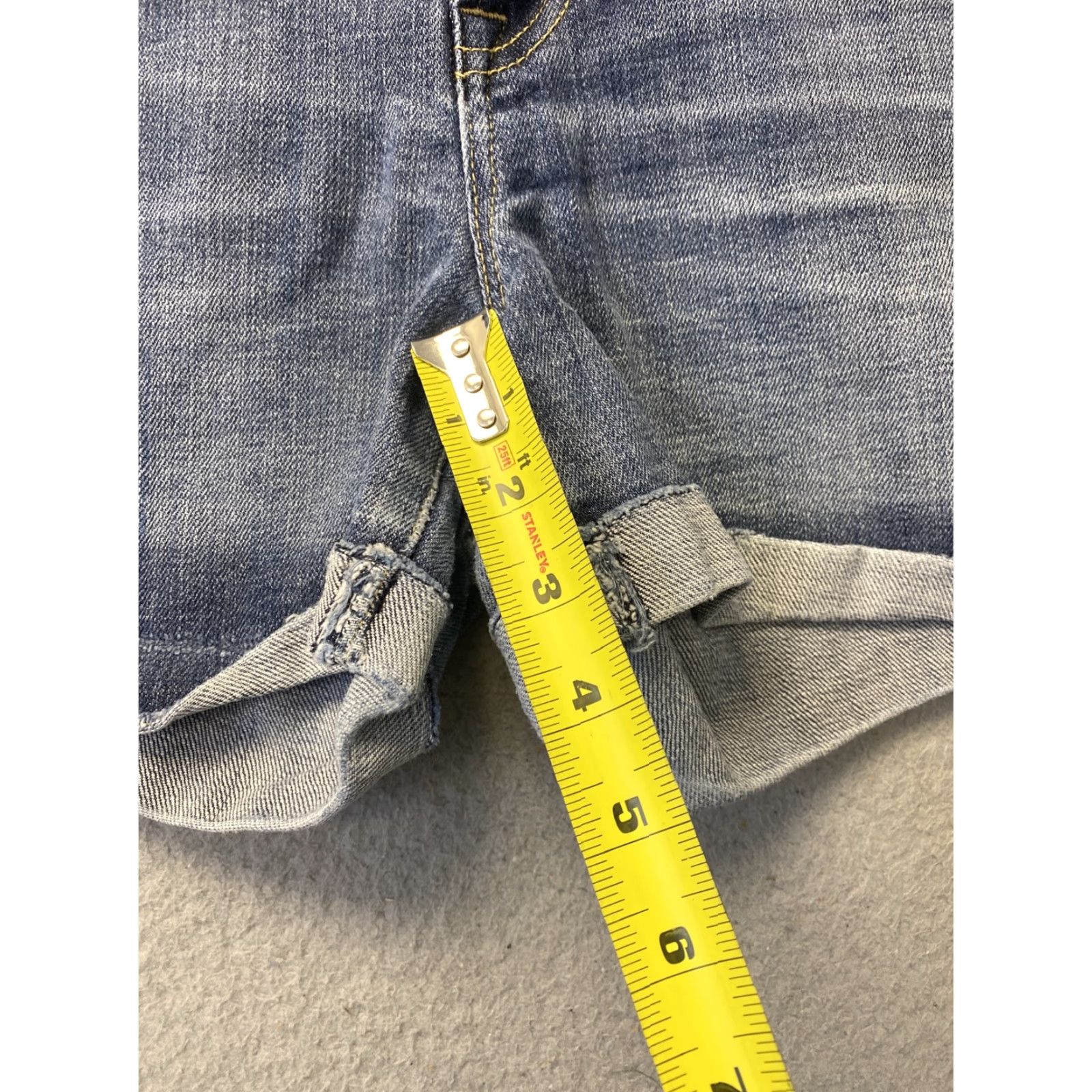 J.Crew VINTAGE J.CREW Shorts Women's 12 Denim Cutoff Raw Hem Medium Wash Womens Size 34" / US 12 / IT 48 - 6 Thumbnail