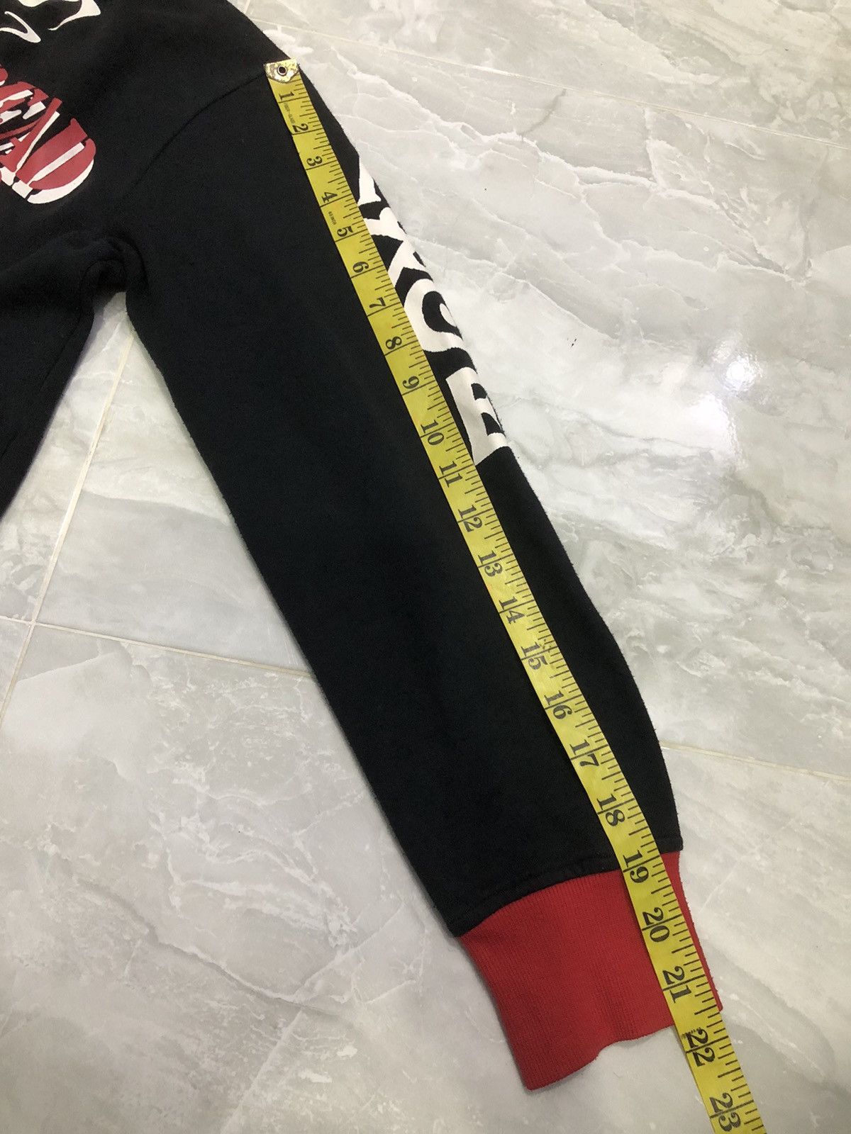 One Piece Vintage One Piece Portgas D. Ace Zip Hoodie Flame Red/Black Size US S / EU 44-46 / 1 - 19 Thumbnail
