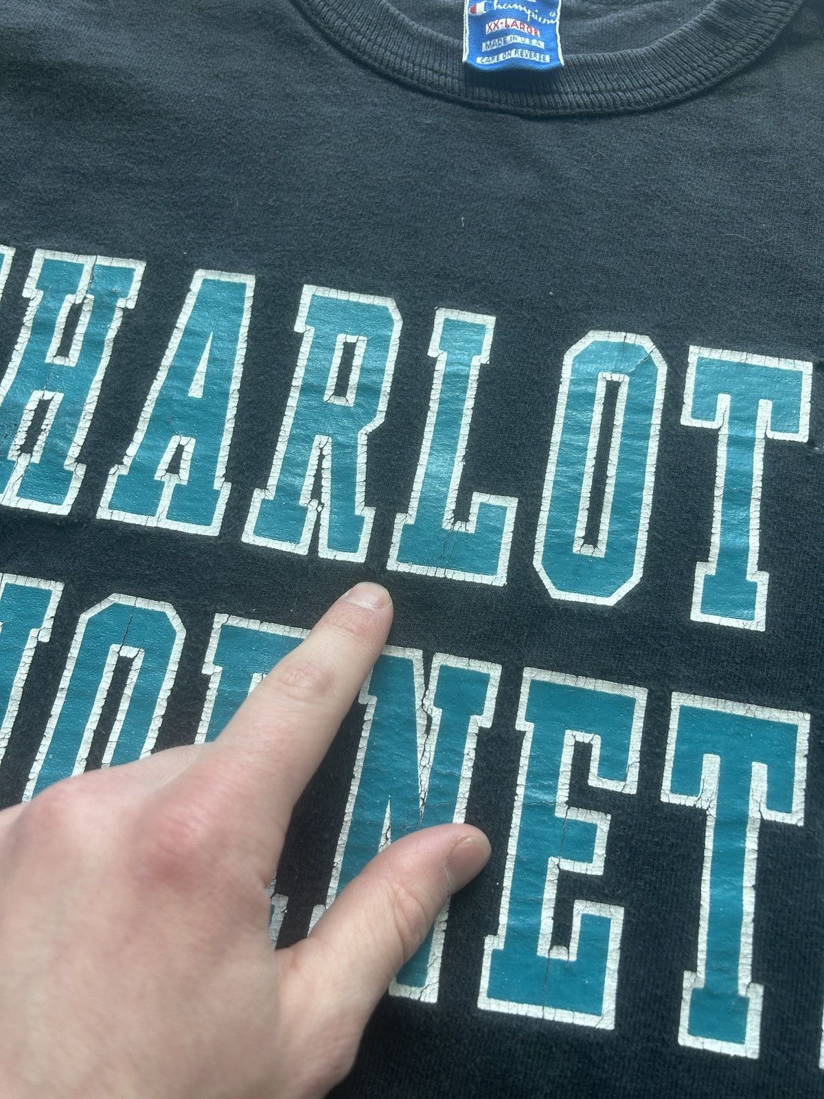 Champion × NBA × Vintage Vintage 90s Charlotte Hornets Graphic Tee Size US XL / EU 56 / 4 - 7 Thumbnail
