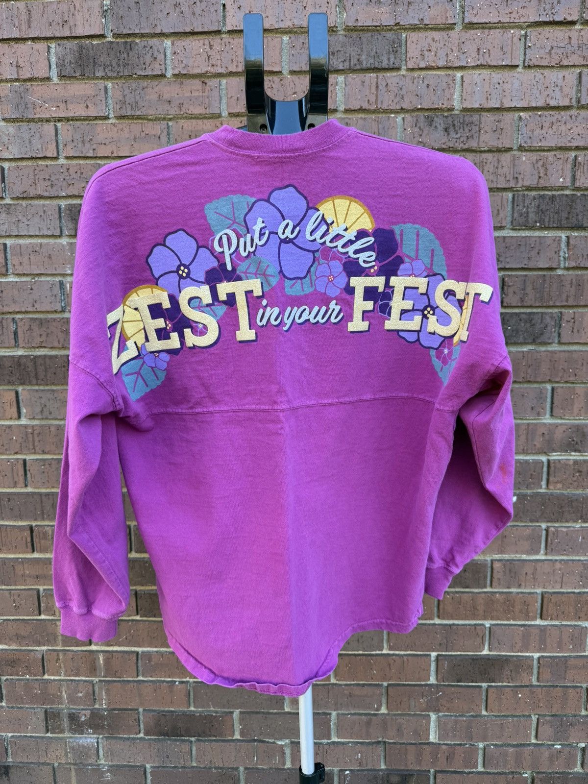 Disney Disney Parks 2019 Epcot Flower Garden Festival Spirit Jersey Size XS / US 0-2 / IT 36-38 - 4 Thumbnail