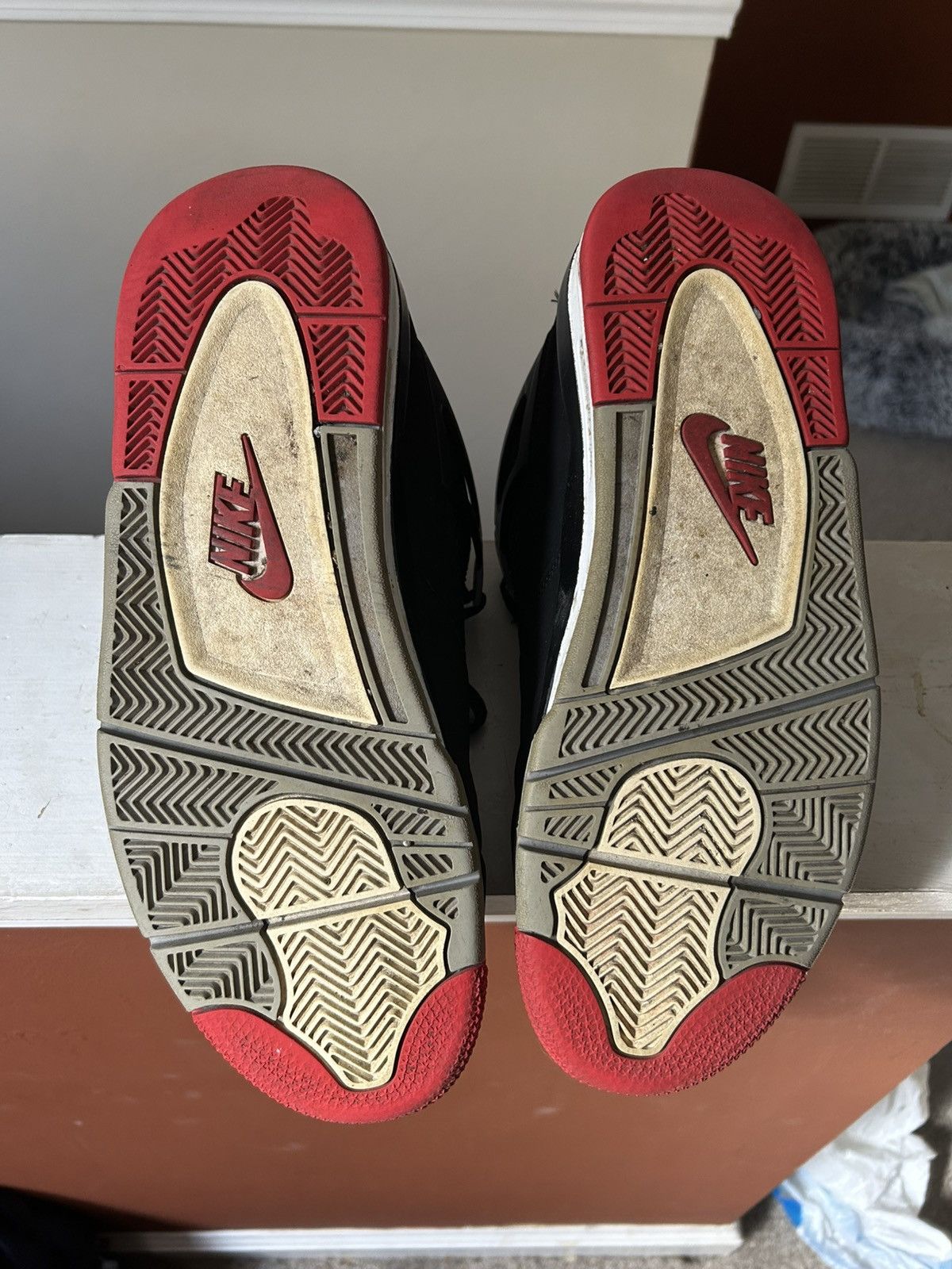 Jordan Brand Jordan Bred 4s 2018 Size US 11 / EU 44 - 6 Thumbnail