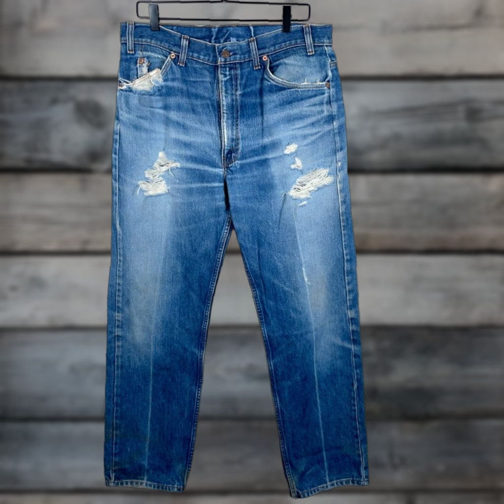 Levi's VINTAGE Levi's 505 Jeans Men's 34 x 30 Blue Distressed 90s Orange Tab Regular Straight Denim Cotton 5-Pocket Distressed Zip Fly Size US 34 / EU 50 - 1 Thumbnail