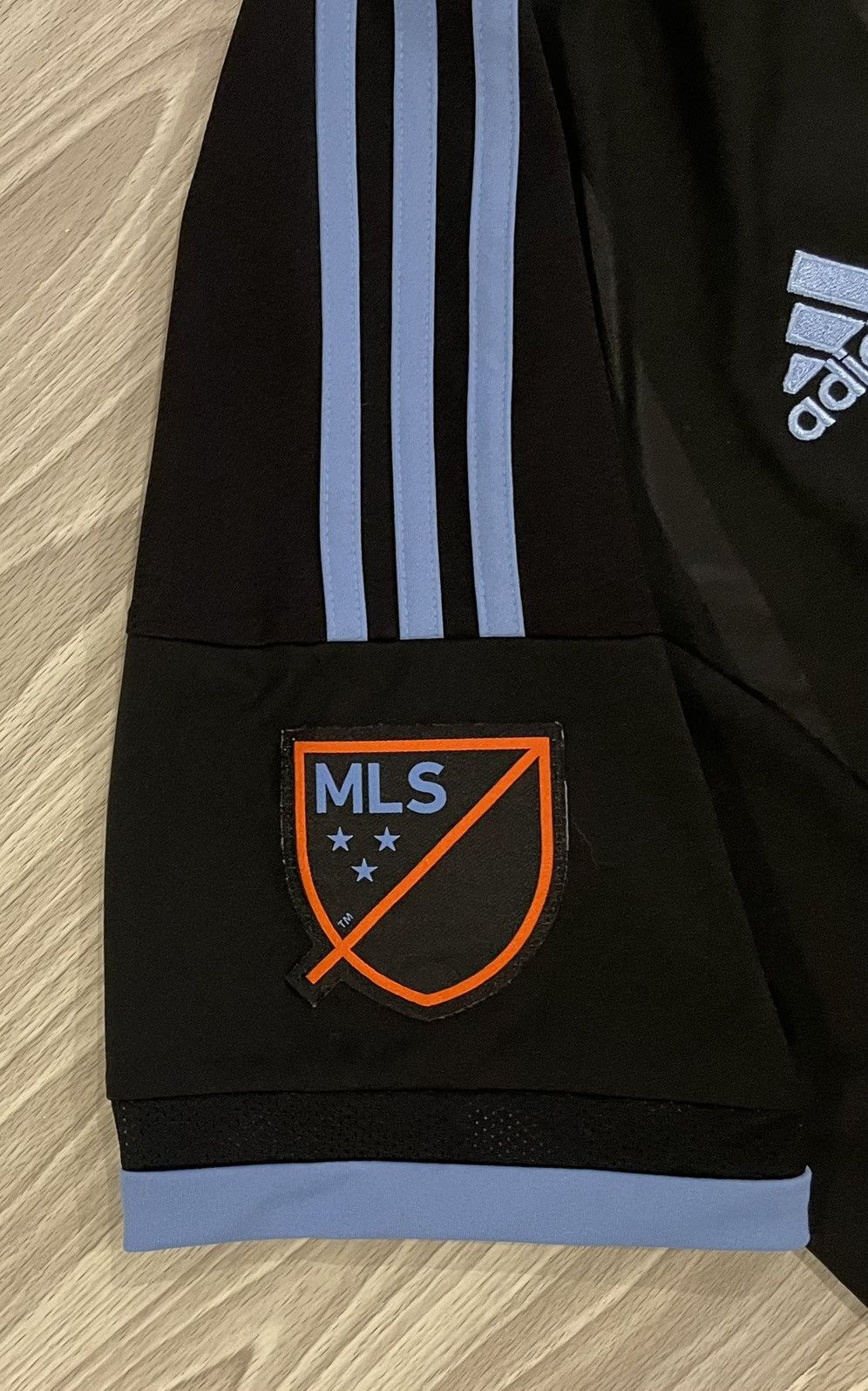 Adidas Adidas New York City Mix Diskerud #10 Jersey Men’s Medium Size US M / EU 48-50 / 2 - 7 Thumbnail