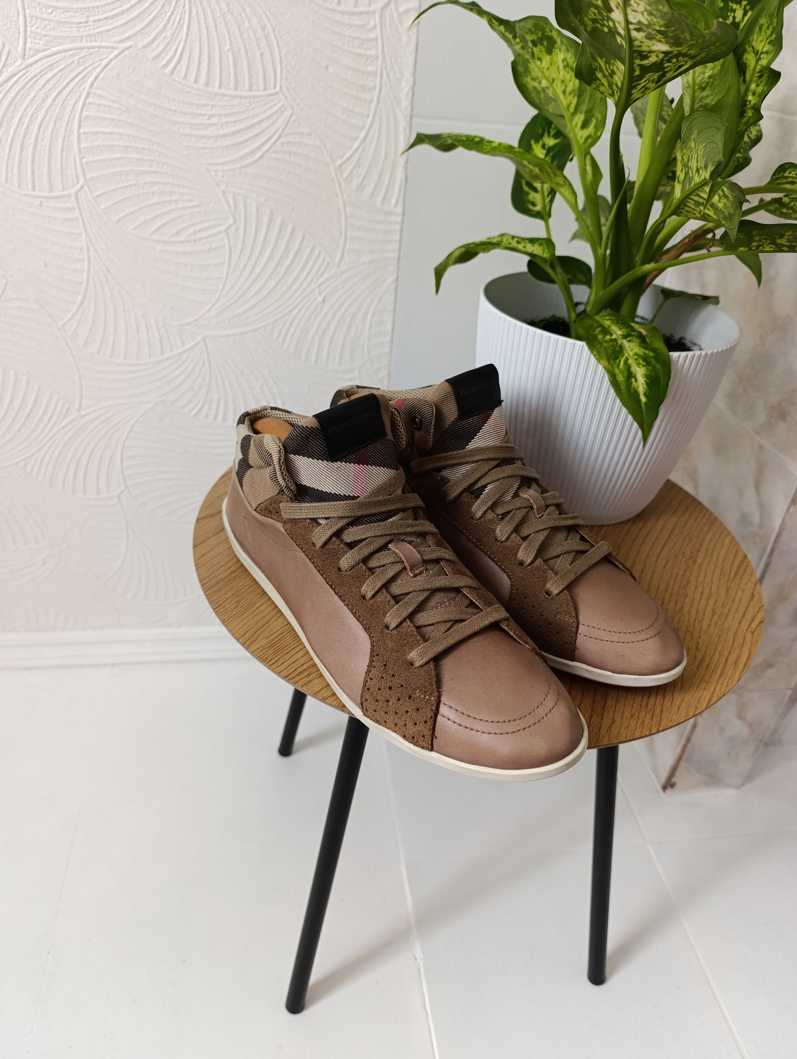 Burberry BURBERRY VINTAGE LEATHER HITOP SNEAKERS TRAINERS Size US 10 / IT 40 - 2 Thumbnail
