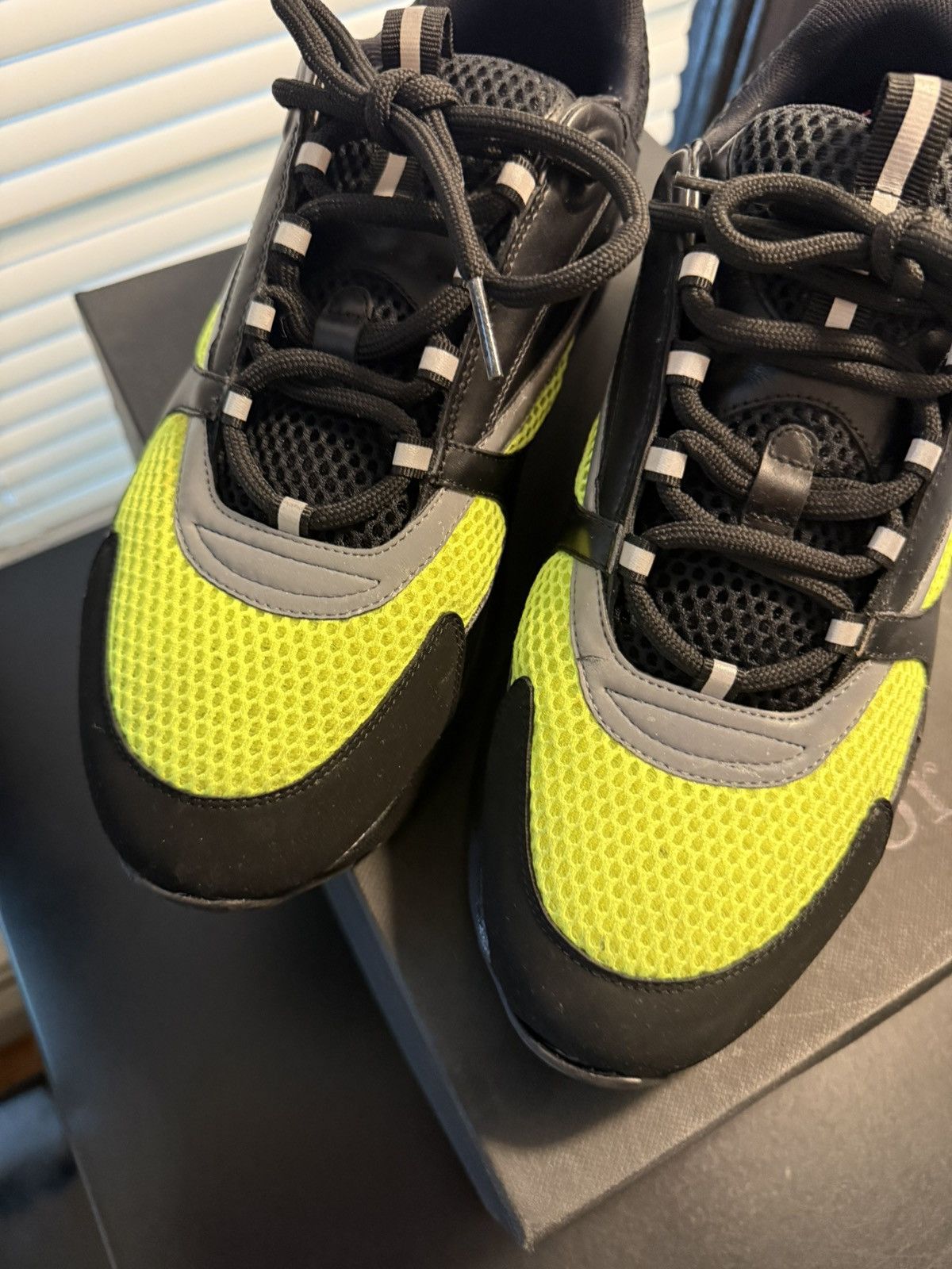 Dior Dior B22 Black Yellow Volt Size 11 US / 44 EU Size US 11 / EU 44 - 17 Thumbnail