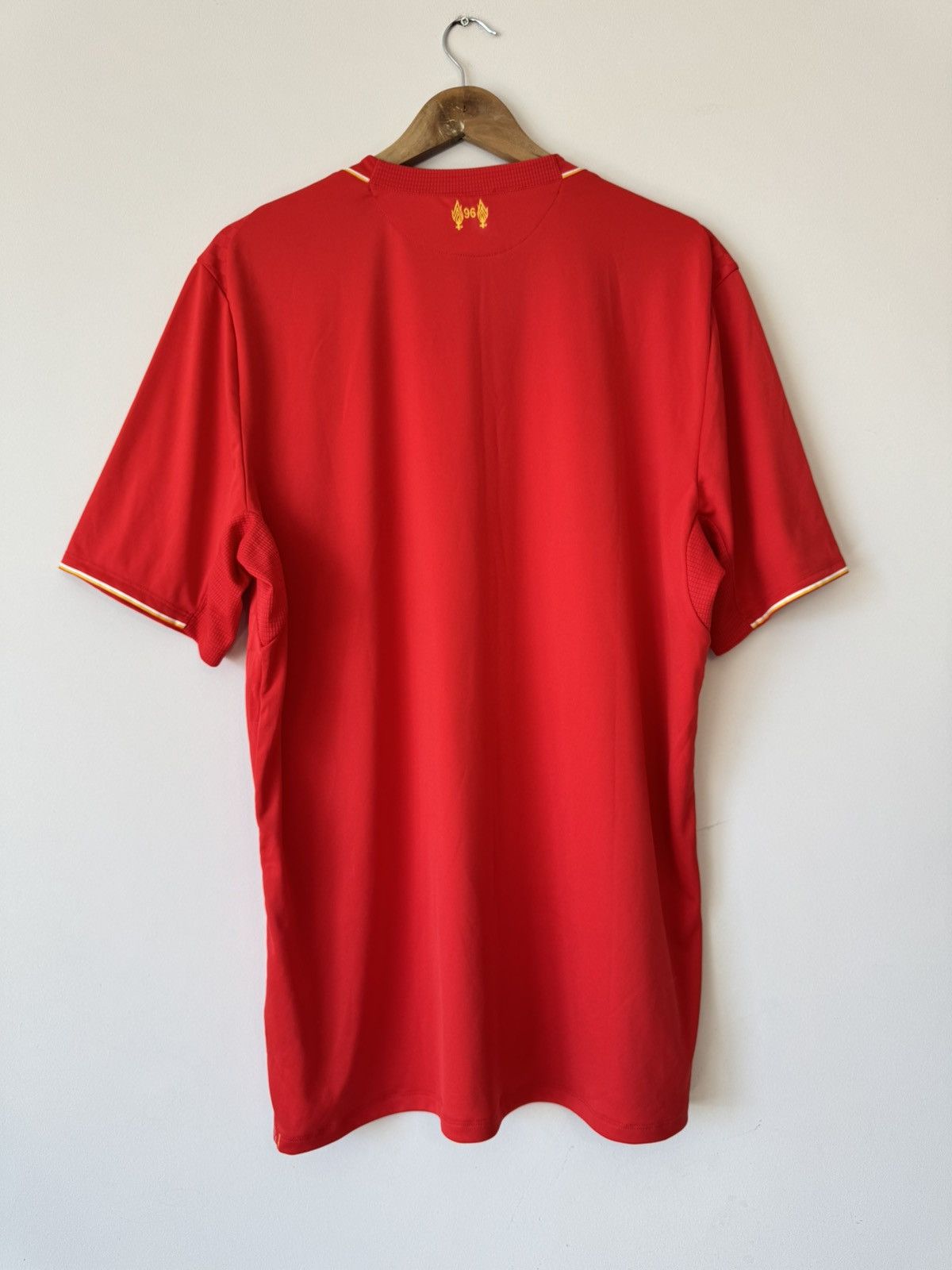 New Balance Liverpool 2015-2016 Home Soccer Jersey Football Shirt Kit Size US XL / EU 56 / 4 - 2 Thumbnail