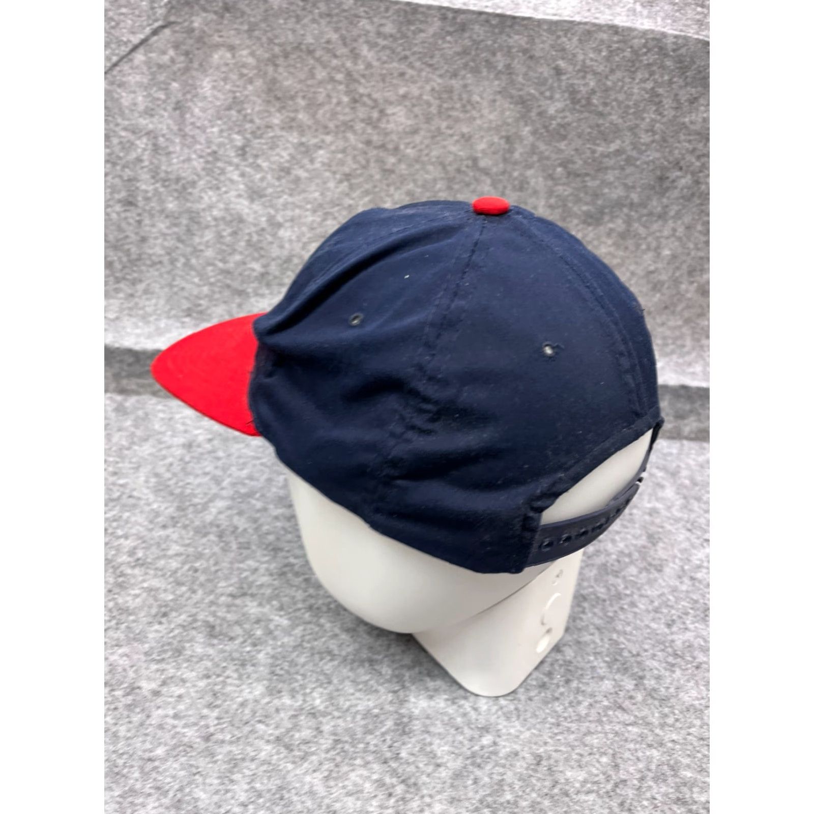 Vintage **Minnesota Blue Red Cotton Poly Snapback Hat** User: **Blue Minnesota Cotton Poly Snapback Hat** Size ONE SIZE - 5 Thumbnail