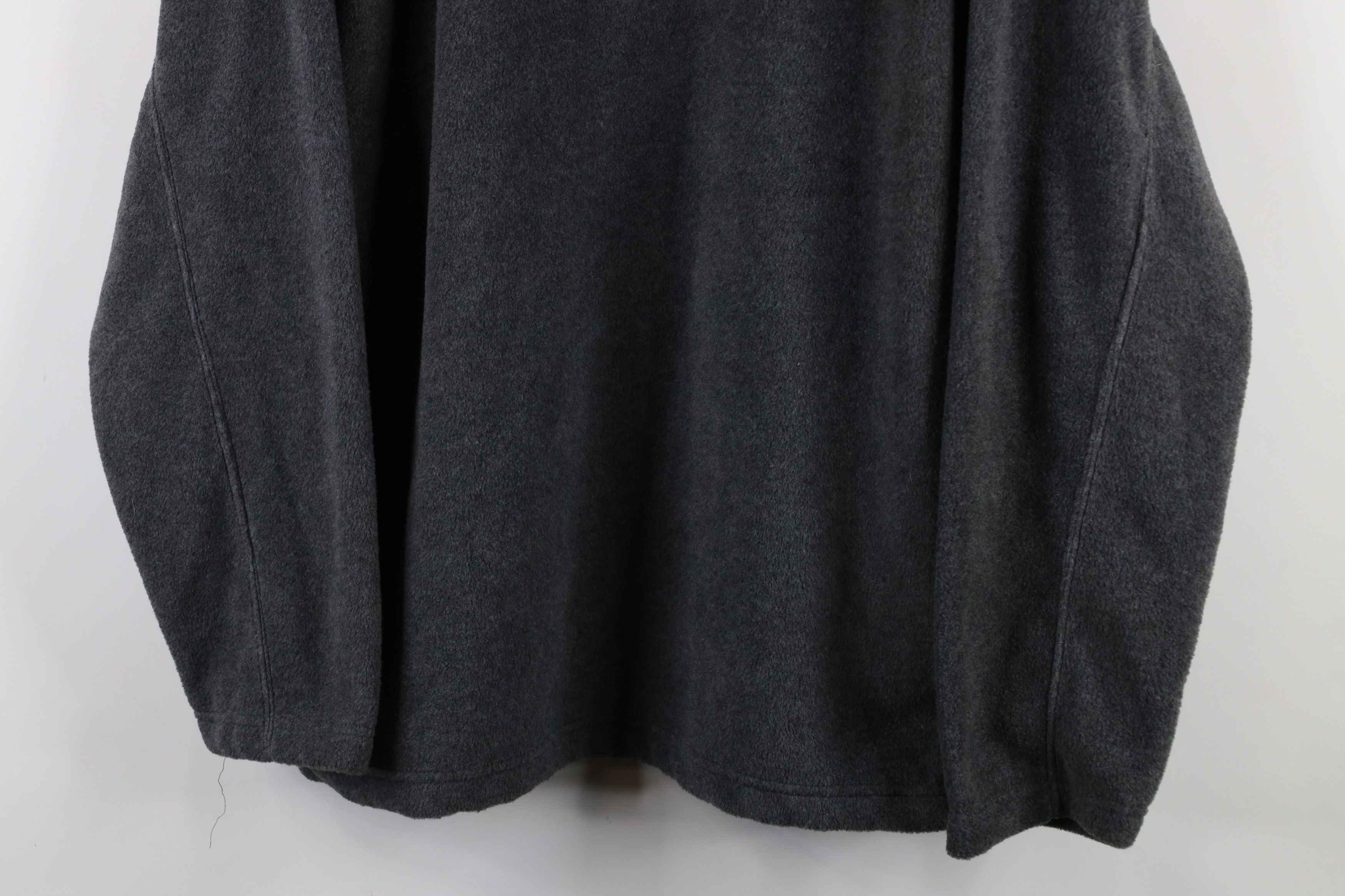 Vintage Deadstock Vintage Y2K 2000 V-Neck Fleece Sweater Gray Size US M / EU 48-50 / 2 - 3 Thumbnail