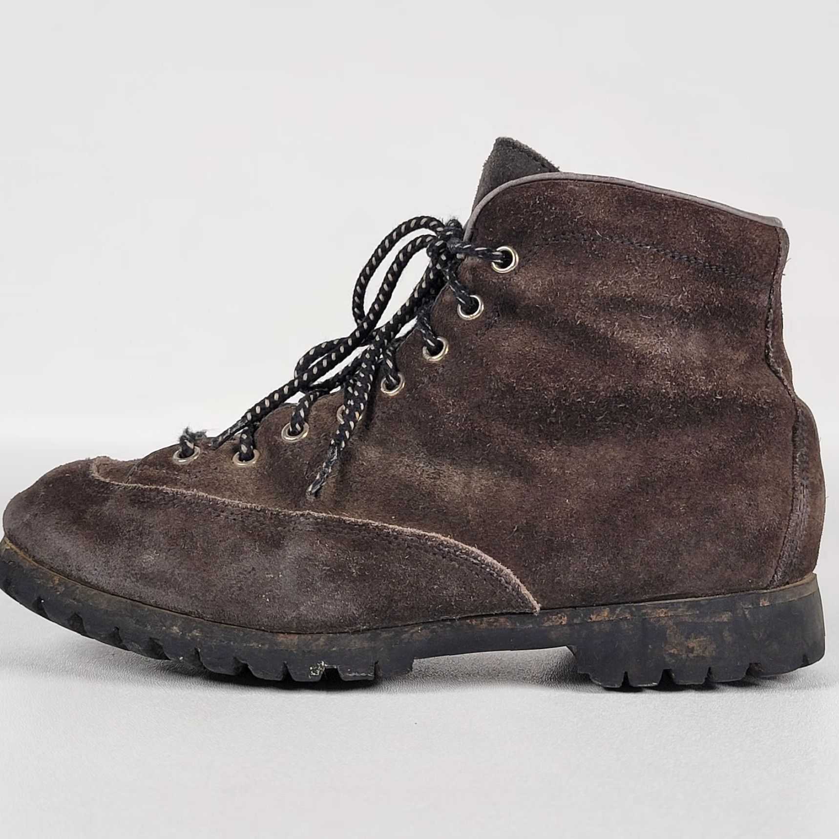 Vintage VINTAGE ALPS MOUNTAINEERING Hiking Boots Brown Suede Leather Upper Composite Toe 8.5 M Men’s Shoes Boots Size US 9 / EU 42 - 7 Thumbnail