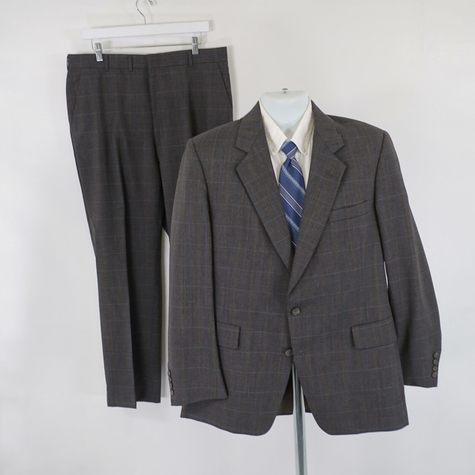 Hart Schaffner Marx Hart Schaffner Marx Gold Trumpeter Wool Gray Birdseye Window Size 40R - 1 Thumbnail