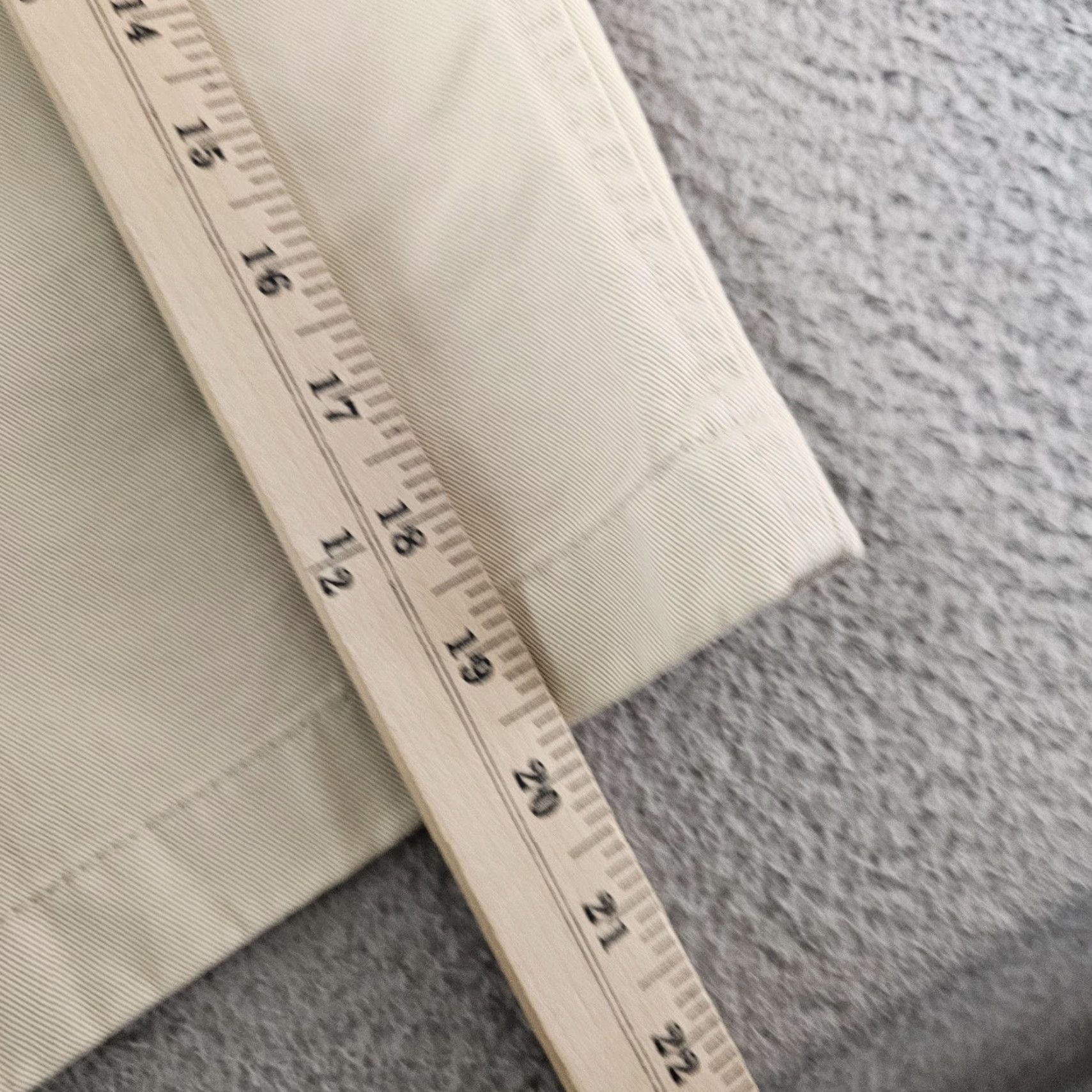 Nautica Nautica Classic Twill Rigger Shorts Mens 34 Beige Chino Pleated New With Tags Size US 34 / EU 50 - 7 Thumbnail