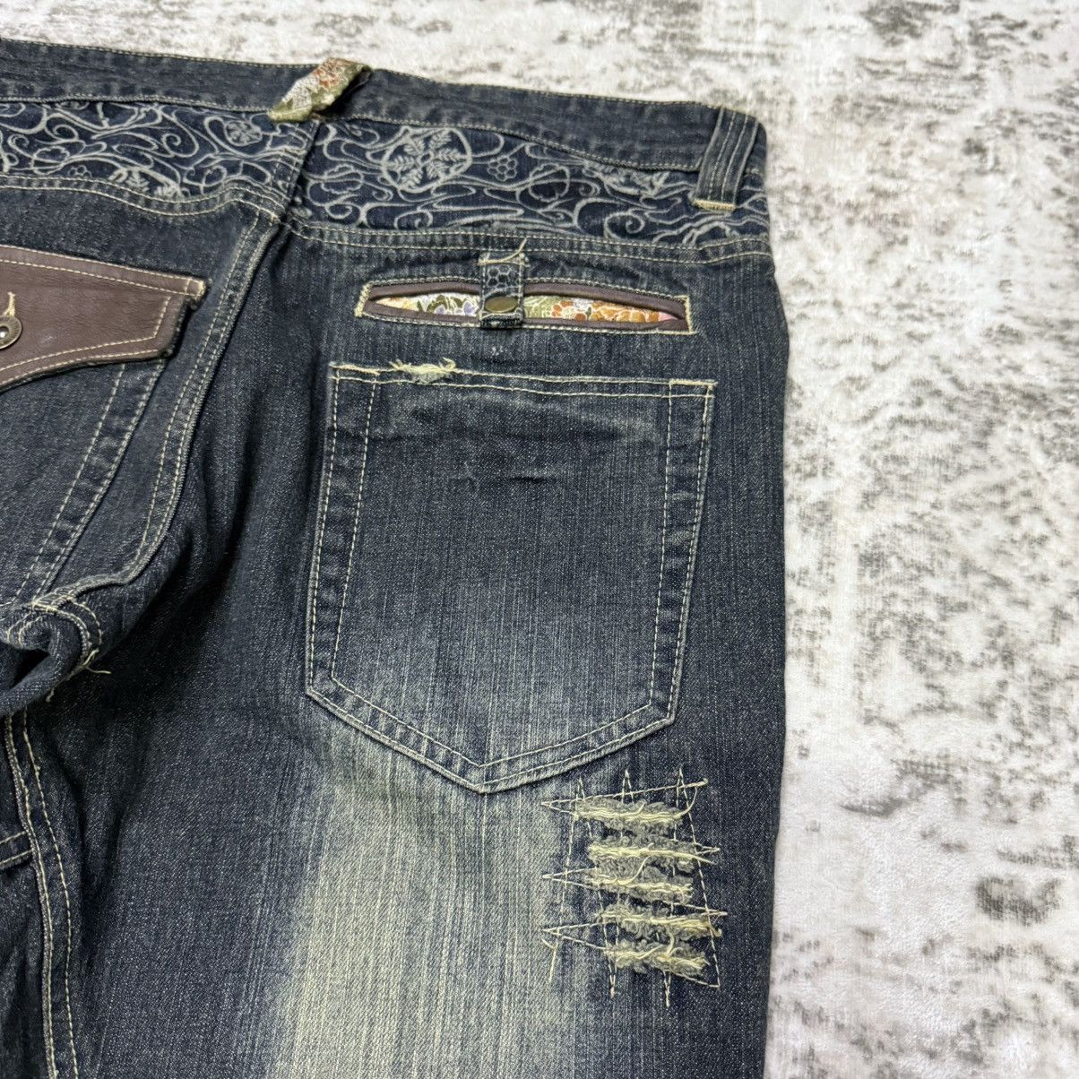 Kapital Gumu Japan Distressed Boro Honeycomb Loose Jeans Size US 33 - 10 Thumbnail