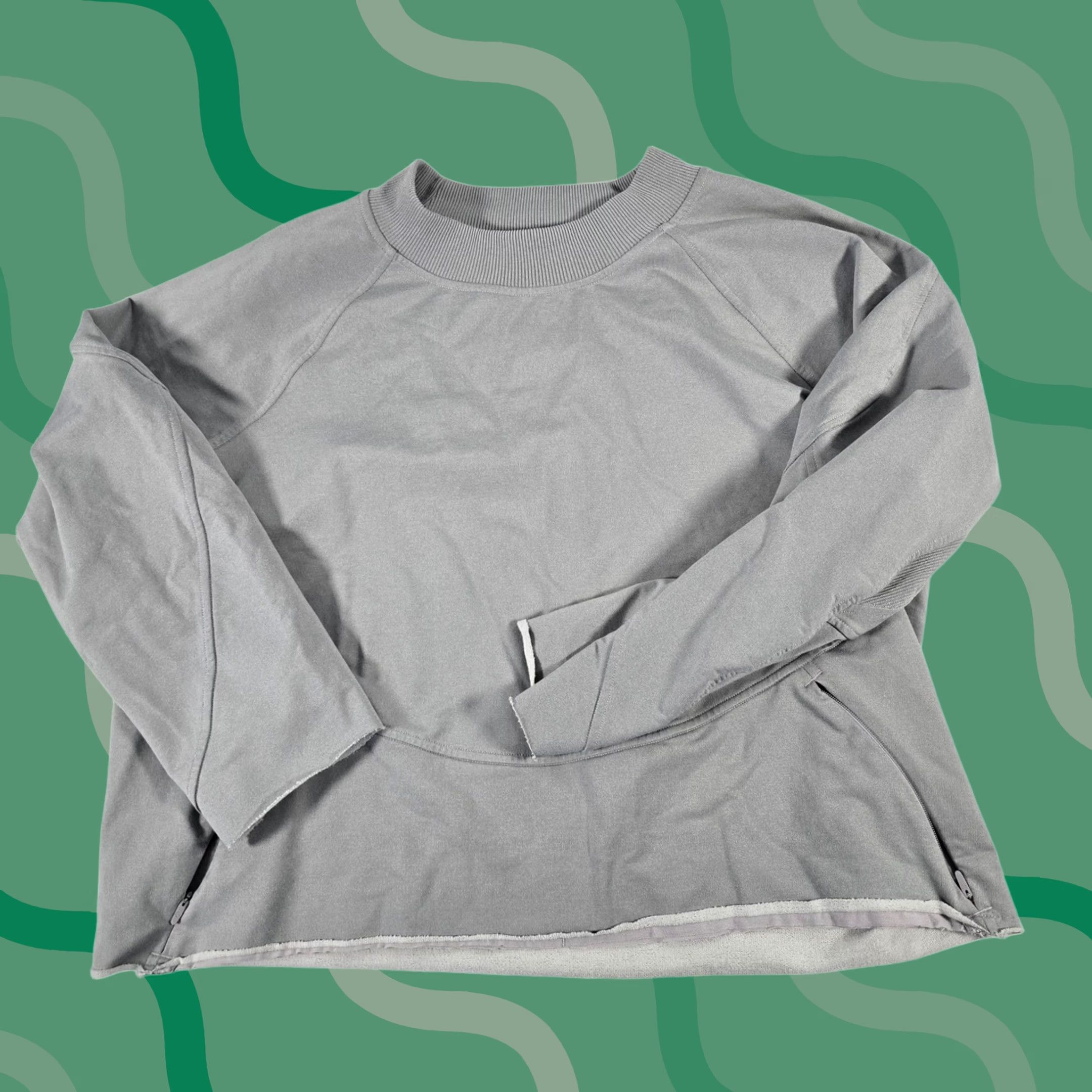Lululemon Lululemon Softstreme Pullover Grey Size 10 Crew Neck Long Sleeve Sweatshirt Size L / US 10 / IT 46 - 1 Thumbnail