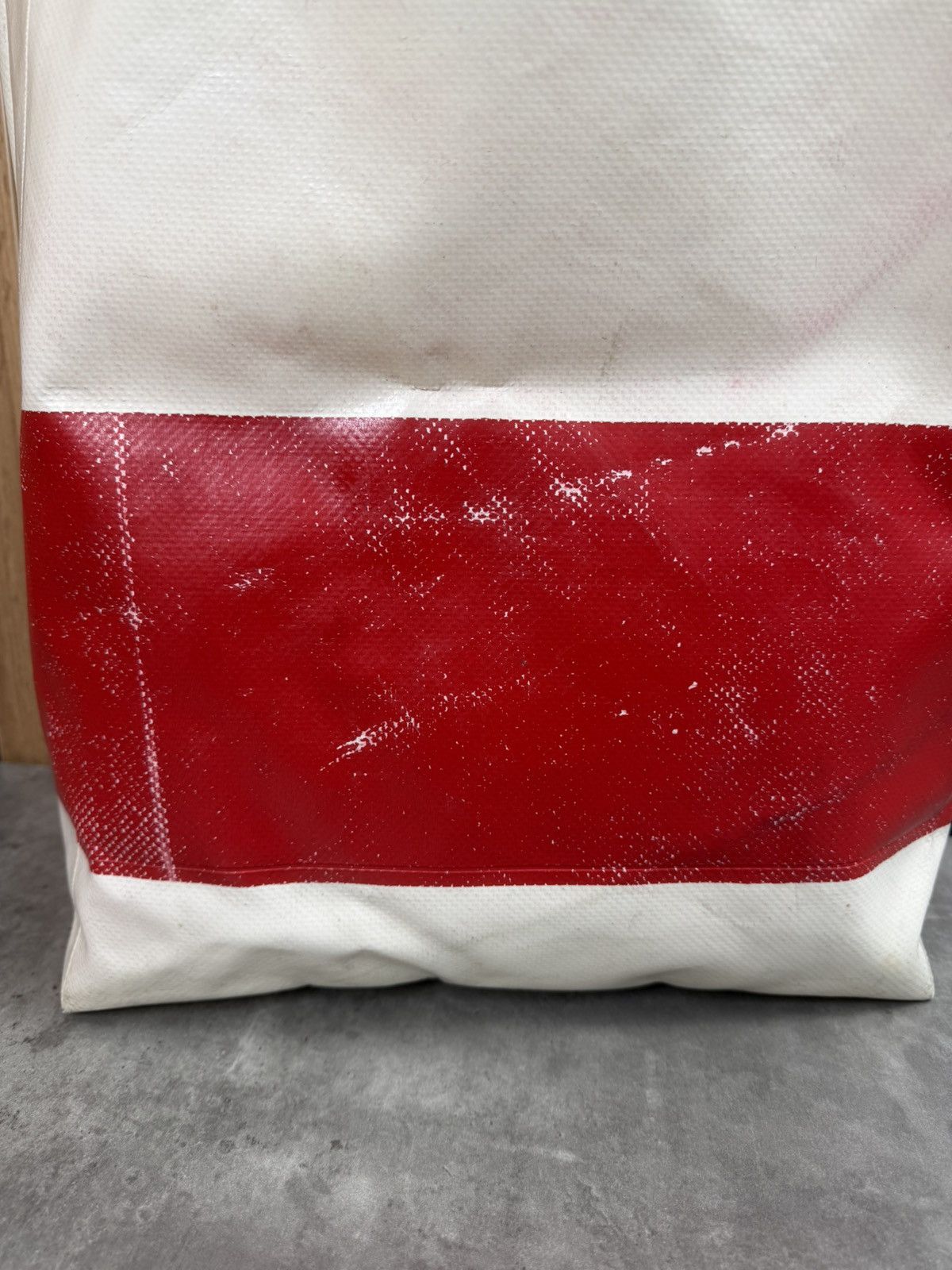 Freitag FREITAG Recycled Shopper White Red Bag Unisex Size ONE SIZE - 6 Thumbnail