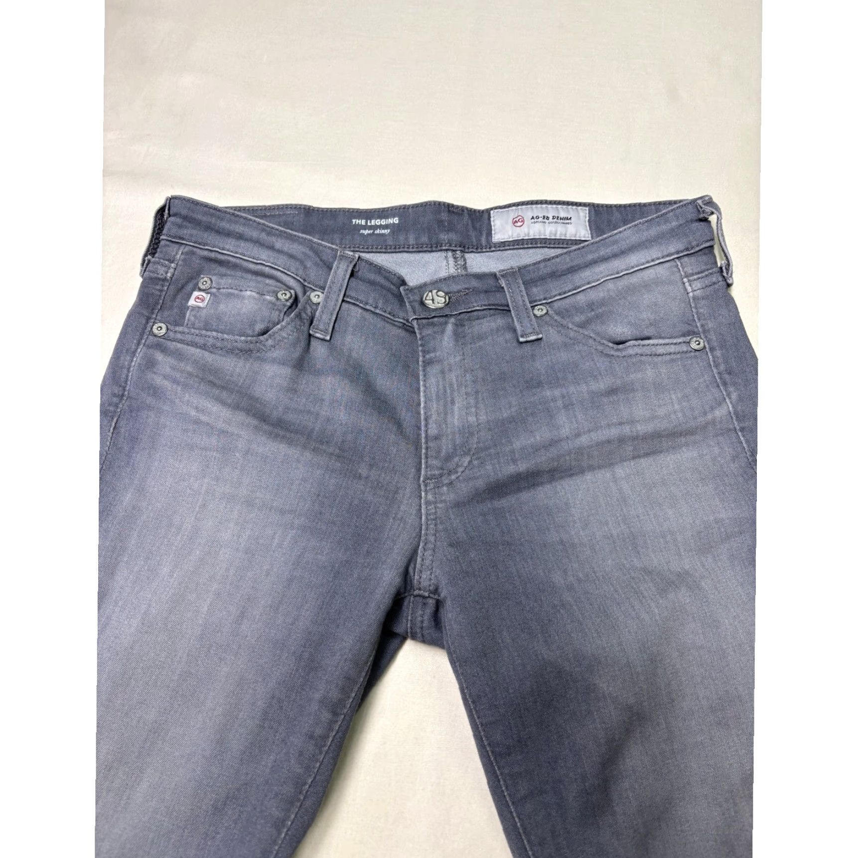 Vintage AG Adriano Goldschmied The Legging Super Skinny Jeans 26 Grey SPG1288 Women 5-Pocket Zip Button Charcoal Wash Slimming Stretch Size 26" / US 2 / IT 38 - 2 Thumbnail