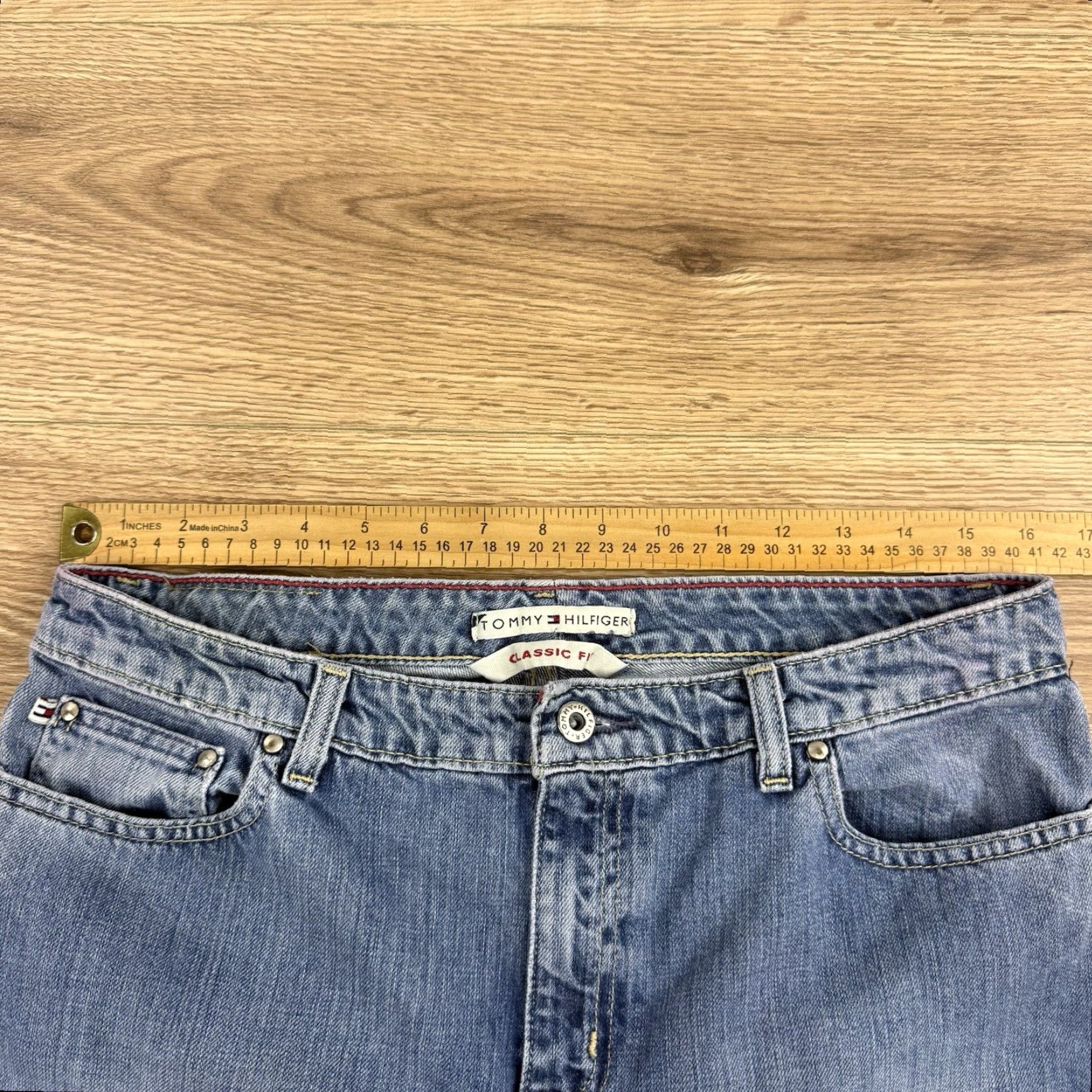 Tommy Hilfiger VINTAGE Tommy Hilfiger Classic Fit Jeans Women’s 10 Regular 31.5in Inseam High Rise Blue Straight 10 Size 32" / US 10 / IT 46 - 4 Thumbnail
