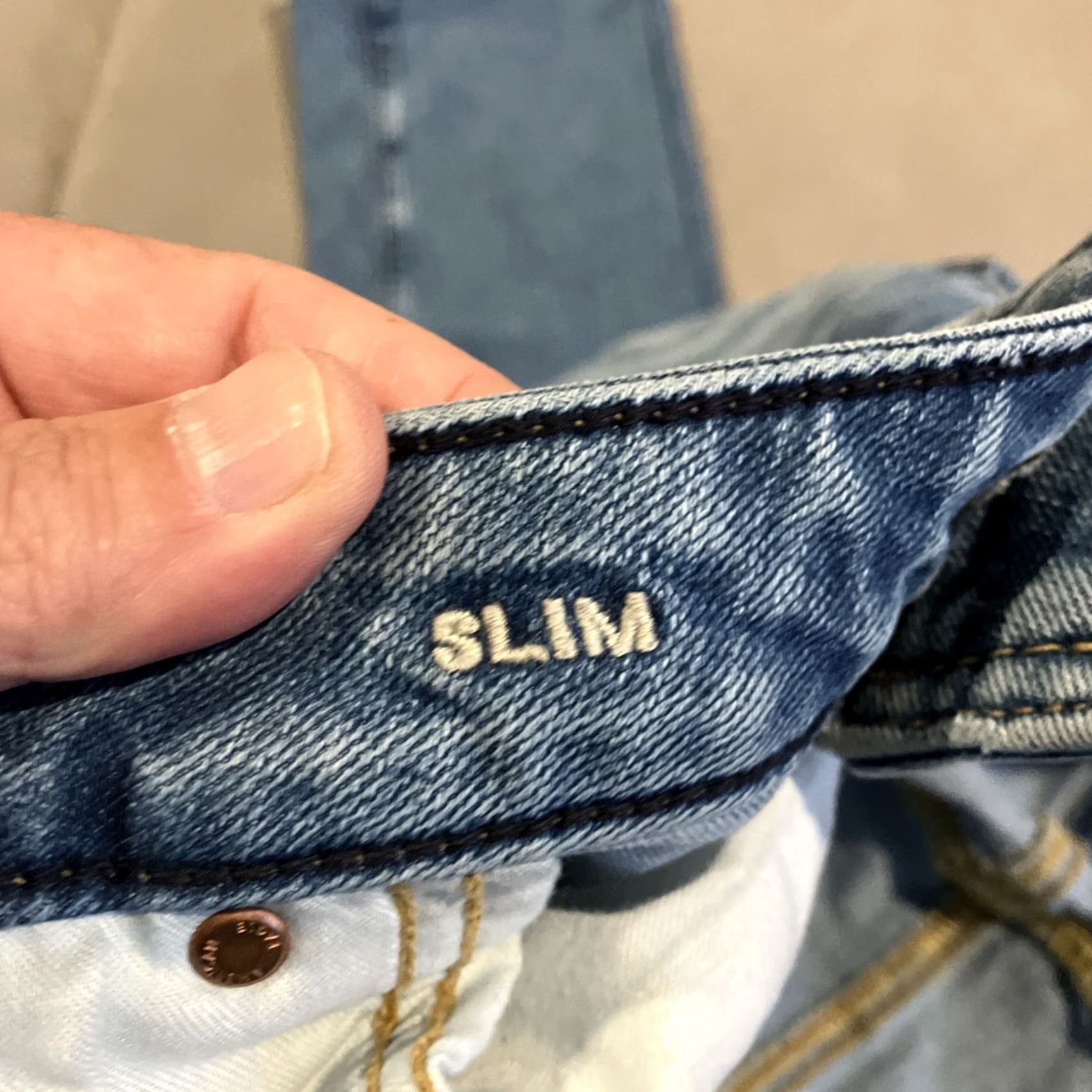 American Eagle Outfitters American Eagle Jeans - Blue Flex Slim Fit Jeans - Men's 40x28 Inseam | Slim, White, 40 Waist, Regular Size - 40, 28 Inseam, Men Size US 40 / EU 56 - 2 Thumbnail
