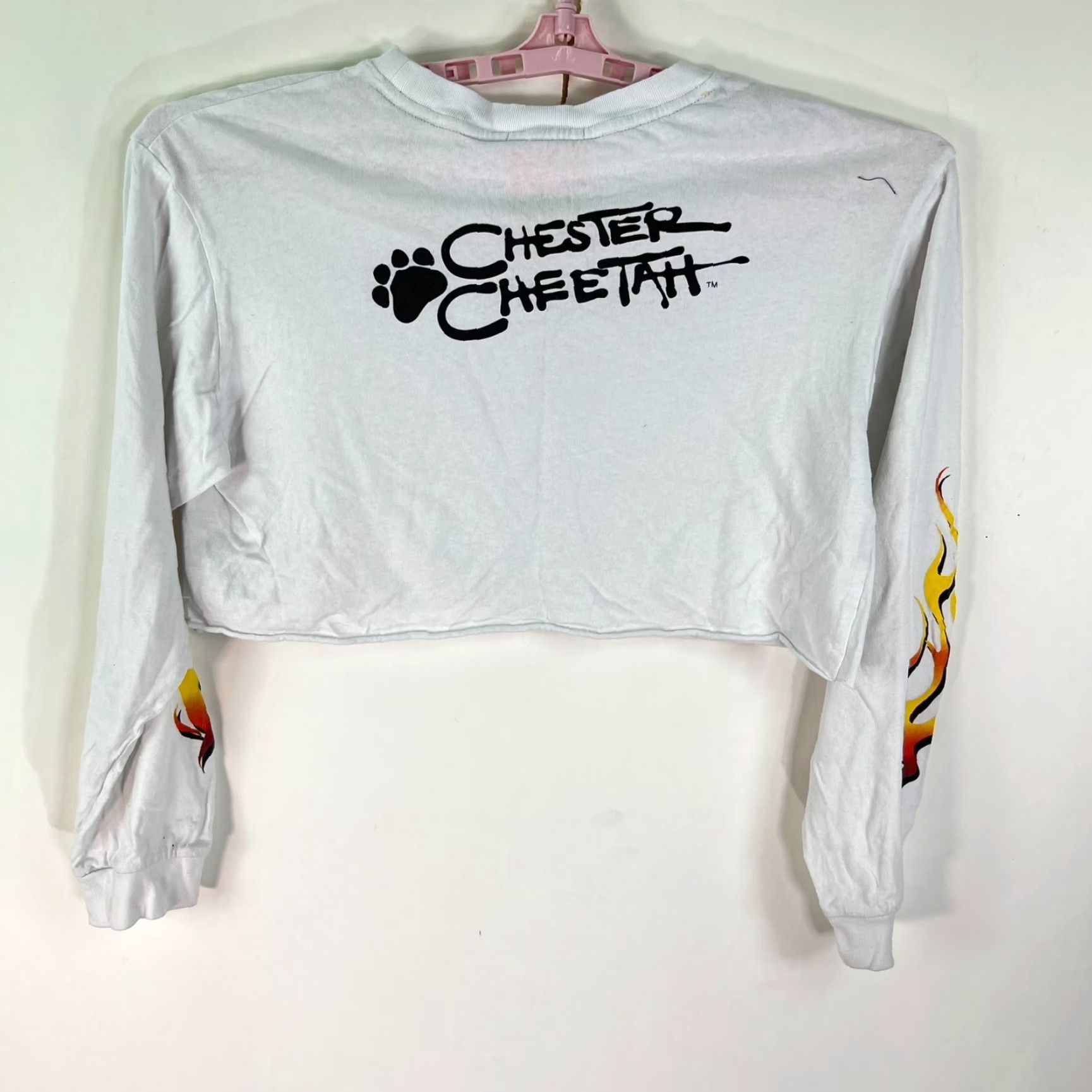 Forever 21 Forever 21 Cheetos Flamin Hot Cropped Shirt Womens Size M White Size M / US 6-8 / IT 42-44 - 4 Thumbnail