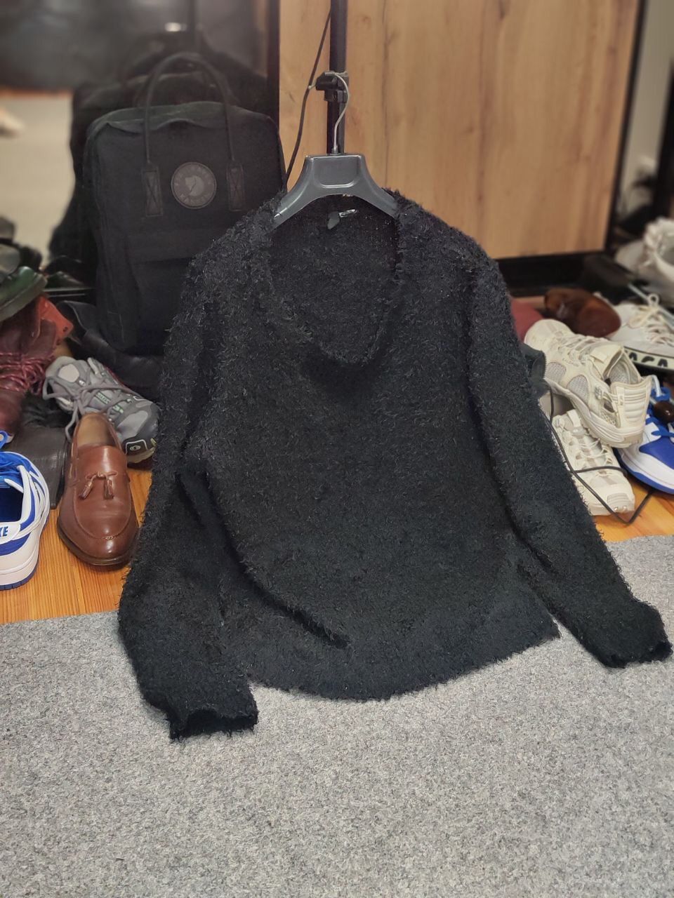 Japanese Brand Vintage 90's Japanese Black Mohair Style Fuzzy Sweater Size US S / EU 44-46 / 1 - 13 Thumbnail