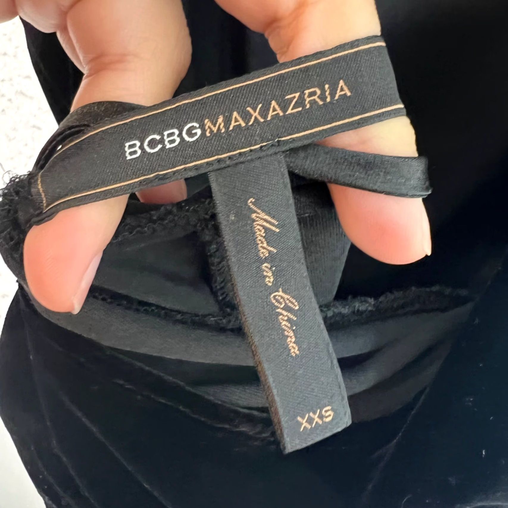 Bcbgmaxazria VINTAGE BCBGMAXAZRIA Black Velvet Womens 2XS Jumpsuit Sleeveless Cowl Neck One-Piece Size 24" / US 00 / IT 34 - 3 Thumbnail