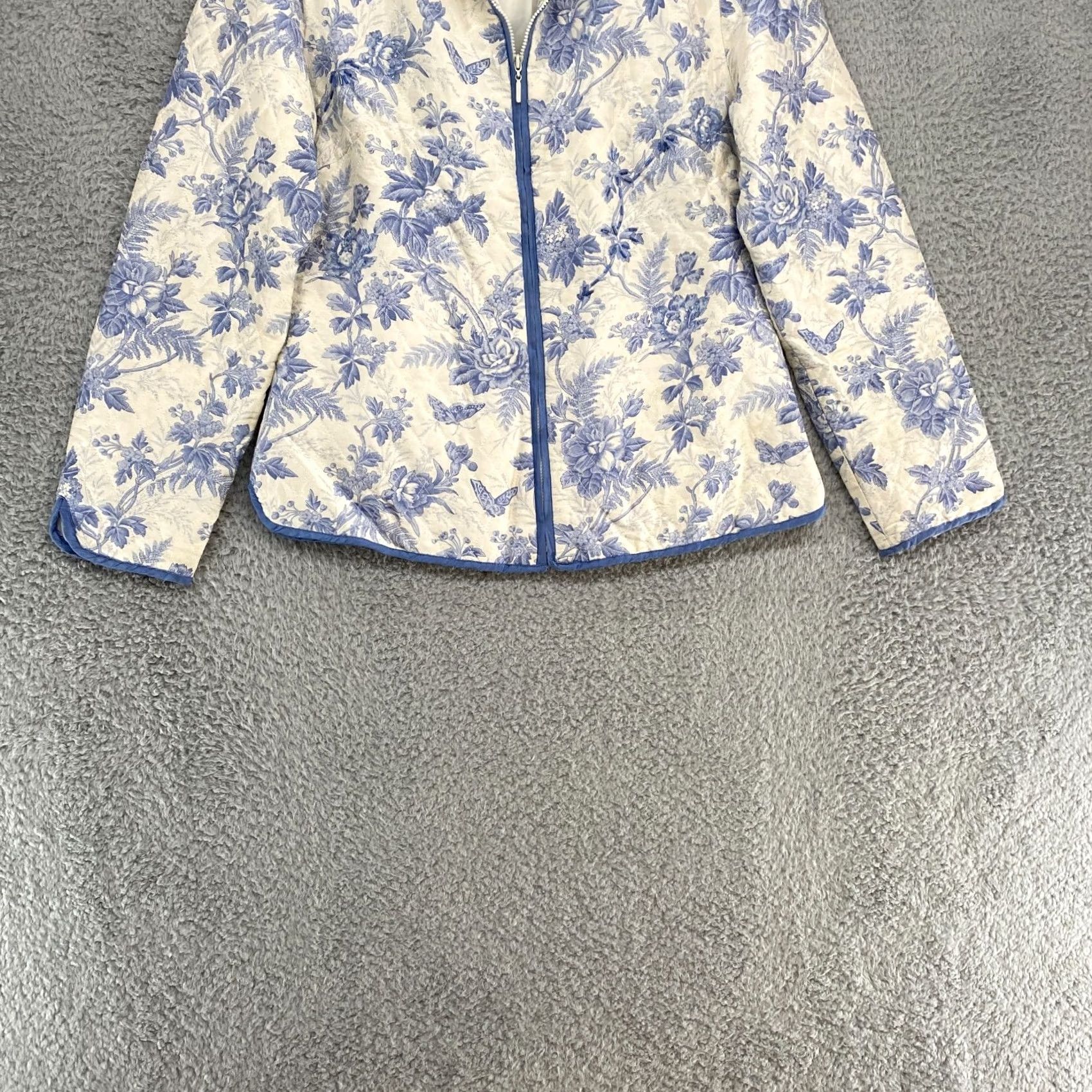Vintage VINTAGE Carole Little Silk Quilted Jacket Womens Small Blue Floral Cottagecore 90s PRairie Y2K Casual Size S / US 4 / IT 40 - 3 Thumbnail