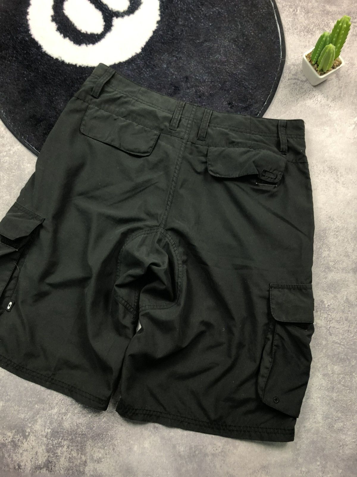 Oakley OAKLEY Hype Cargo Black Shorts Mini Logo Streetwear 31size Size US 31 - 15 Thumbnail