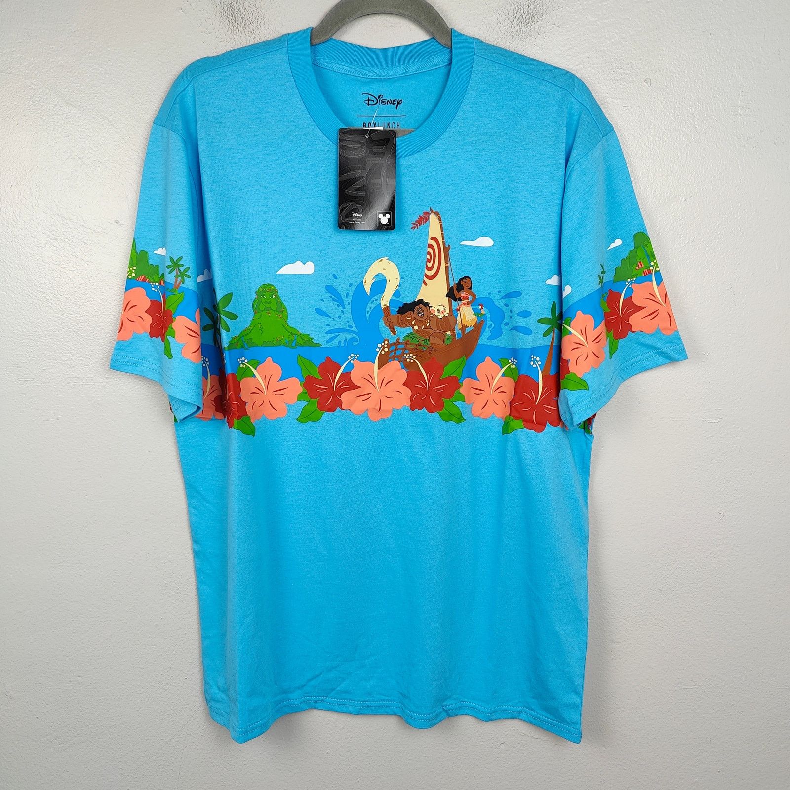 Disney Disney Boxlunch Moana Scenic Across Sleeve Top Size Medium Size US M / EU 48-50 / 2 - 1 Thumbnail