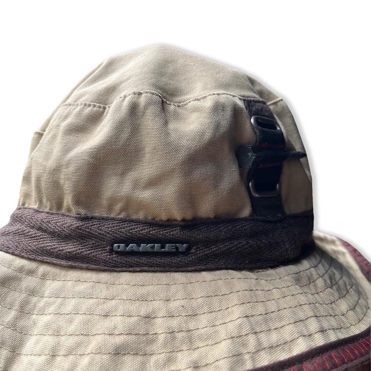 Oakley Vintage Oakley Technical “Tee Holder” Golf Bucket Hat Size ONE SIZE - 5 Thumbnail