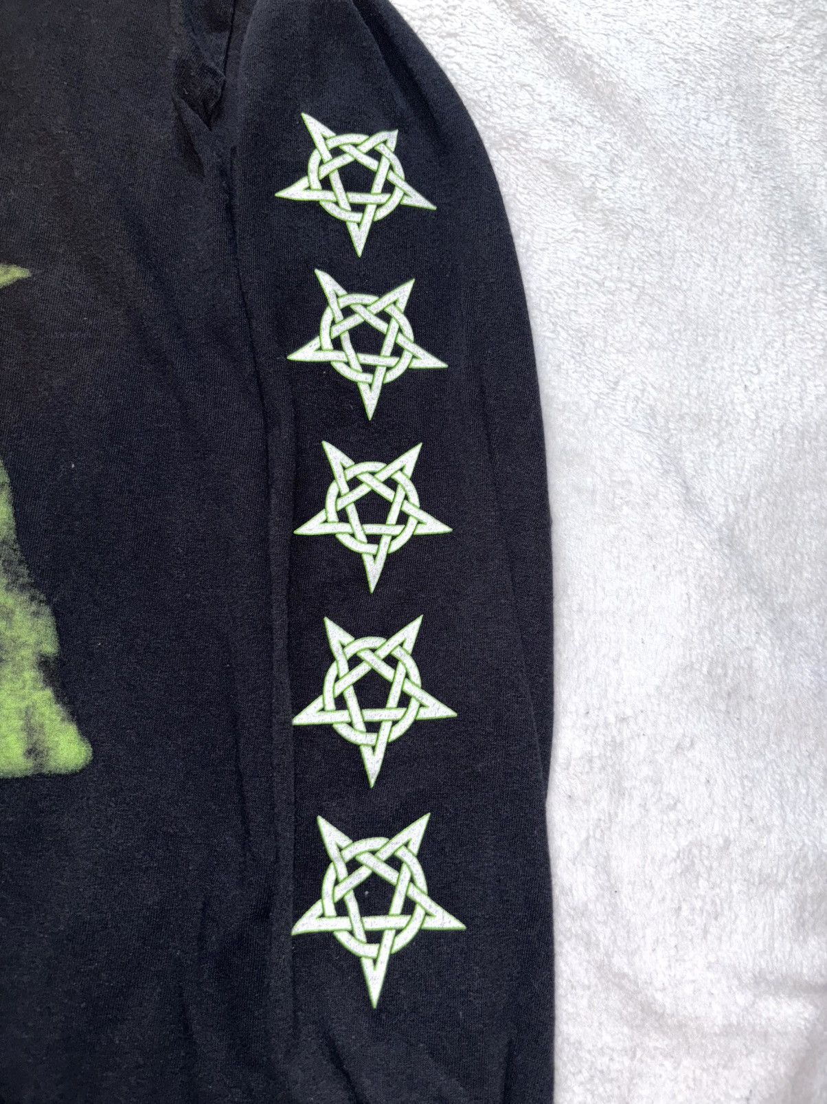 Playboi Carti VERY RARE PLAYBOI CARTI 2018 NEON TOUR LONGSLEEVE Size US L / EU 52-54 / 3 - 3 Thumbnail