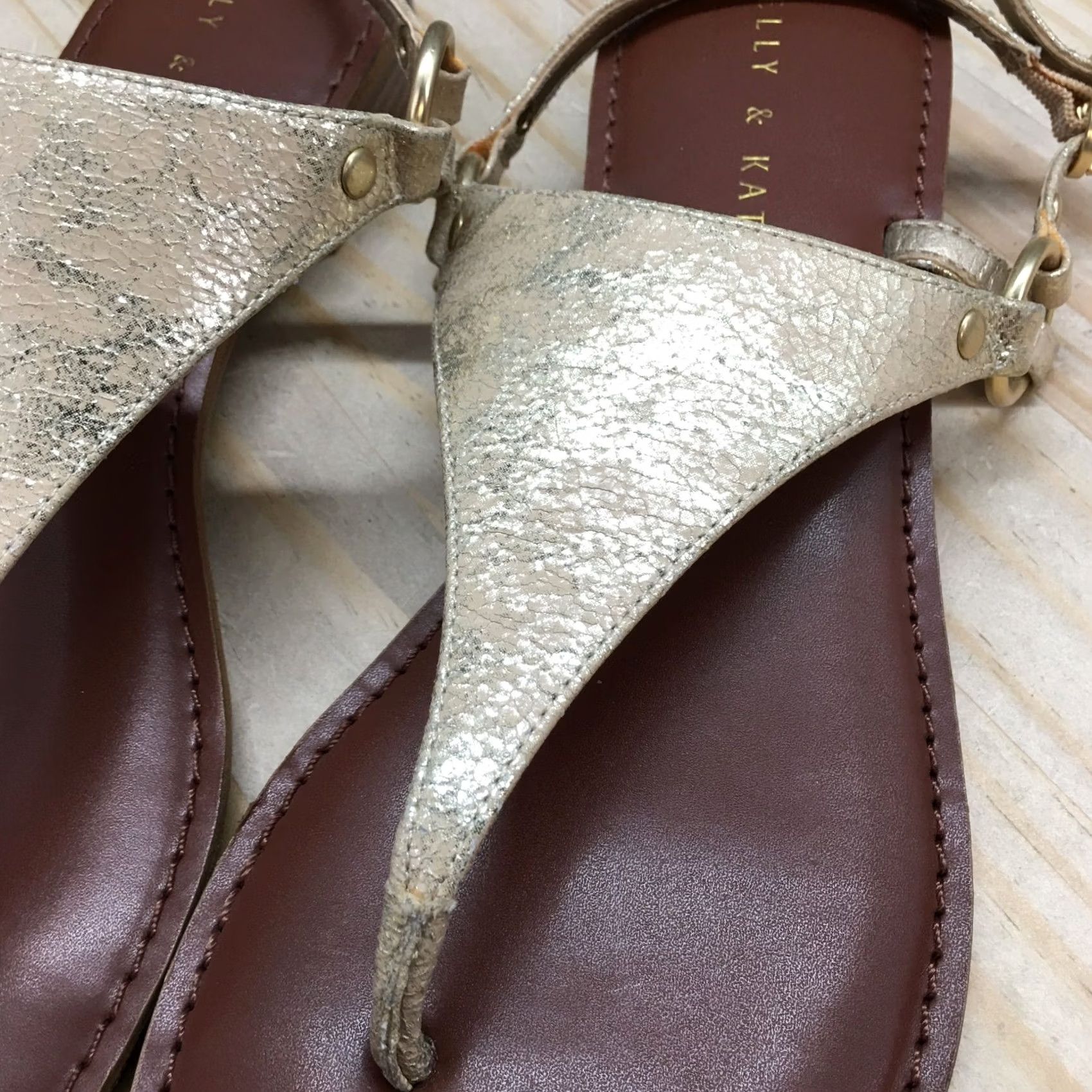 Vintage Kelly And Katie Sandals Womens 9 Bania Casual Slingback Gold Faux Leather Flat Slip-On Adjustable Buckle Shoes Size US 9 / IT 39 - 6 Thumbnail