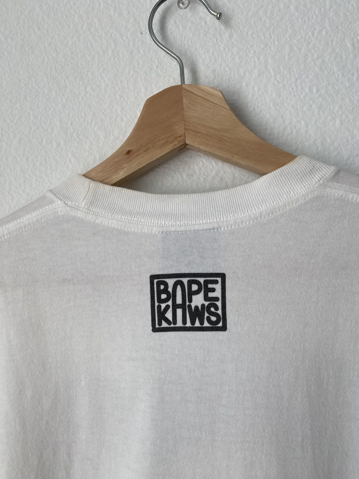 Bape × Kaws Rare Bathing Ape Bape x Kaws Face tee Size US M / EU 48-50 / 2 - 11 Thumbnail