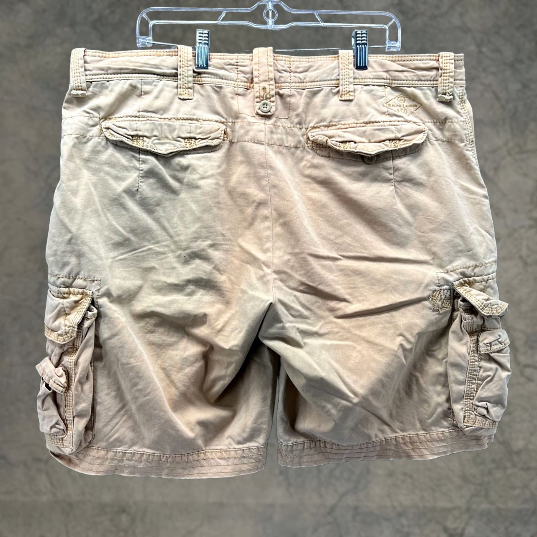 Polo Ralph Lauren VINTAGE Polo Ralph Lauren Shorts Mens 40 Khaki Cargo Tan Beige Cotton Fadded Cargo Pocket Canvas Button Front Retro Buttoned Size US L / EU 52-54 / 3 - 1 Thumbnail