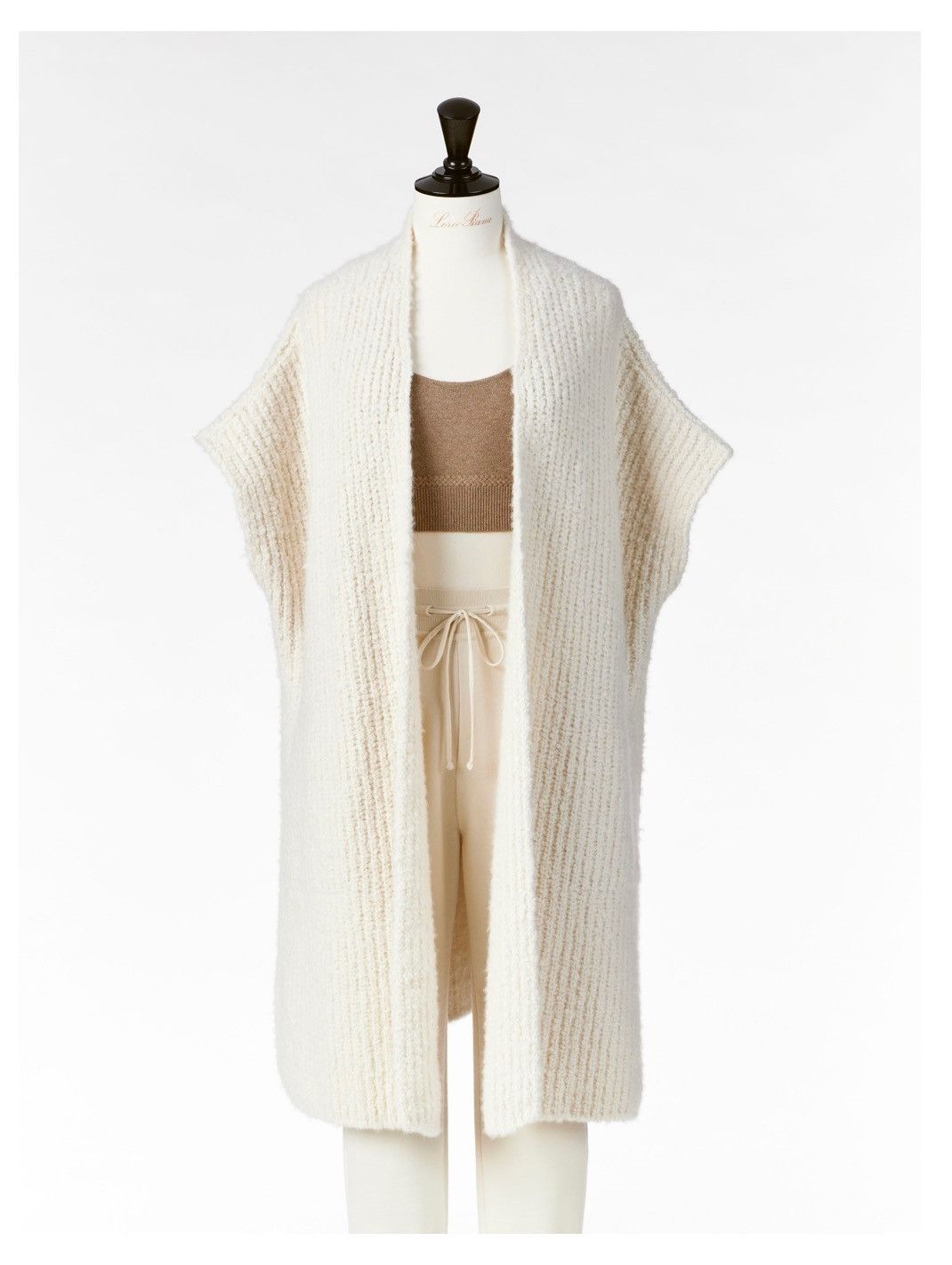 Loro Piana o1srvl11e1125 FAM6335 Cocooning Long Cardigan in White Size XS / US 0-2 / IT 36-38 - 4 Thumbnail