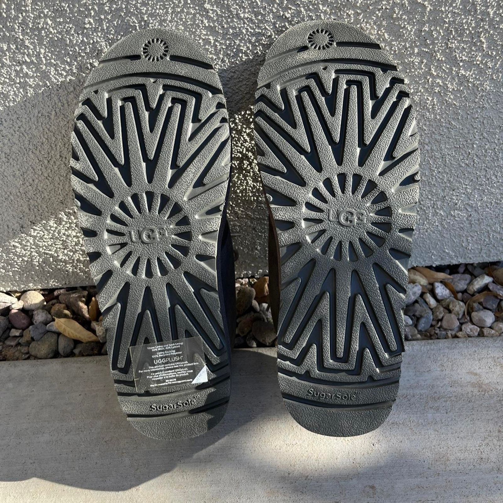 Ugg UGG Neumel in Black Size US 10 / EU 43 - 7 Thumbnail