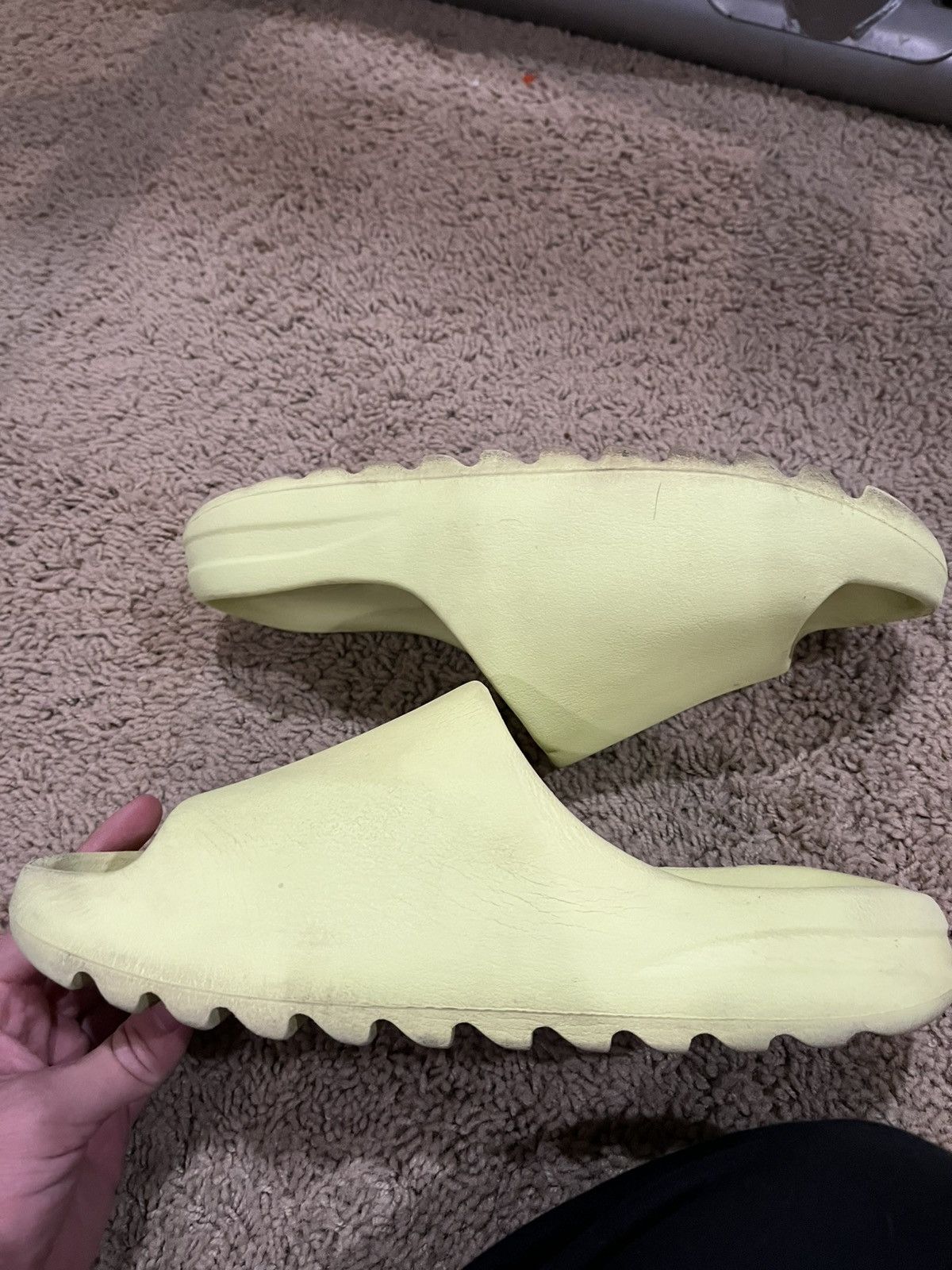 Yeezy neon green yeezy slides Size US 10 / EU 43 - 3 Thumbnail