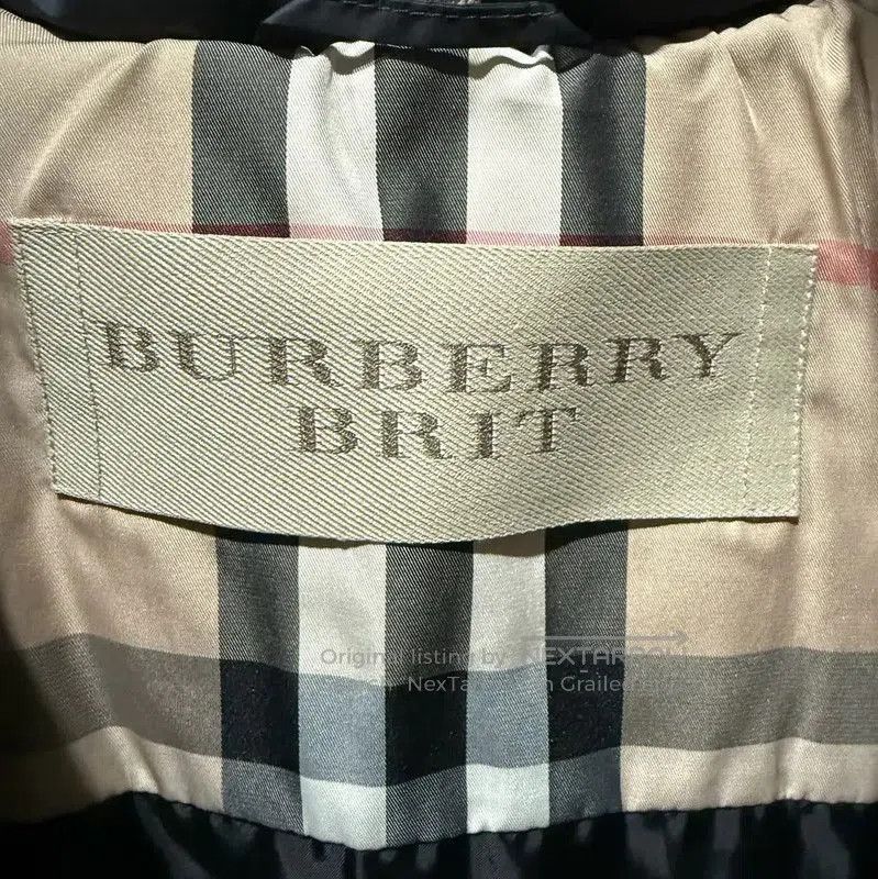 Burberry Burberry Black Nylon Women's Down Jacket. Size M / US 6-8 / IT 42-44 - 3 Thumbnail