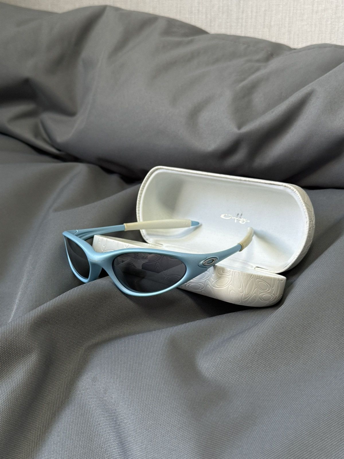 Oakley × Vintage 90s Oakley Minute 1.0 (Gen 2) | Grailed